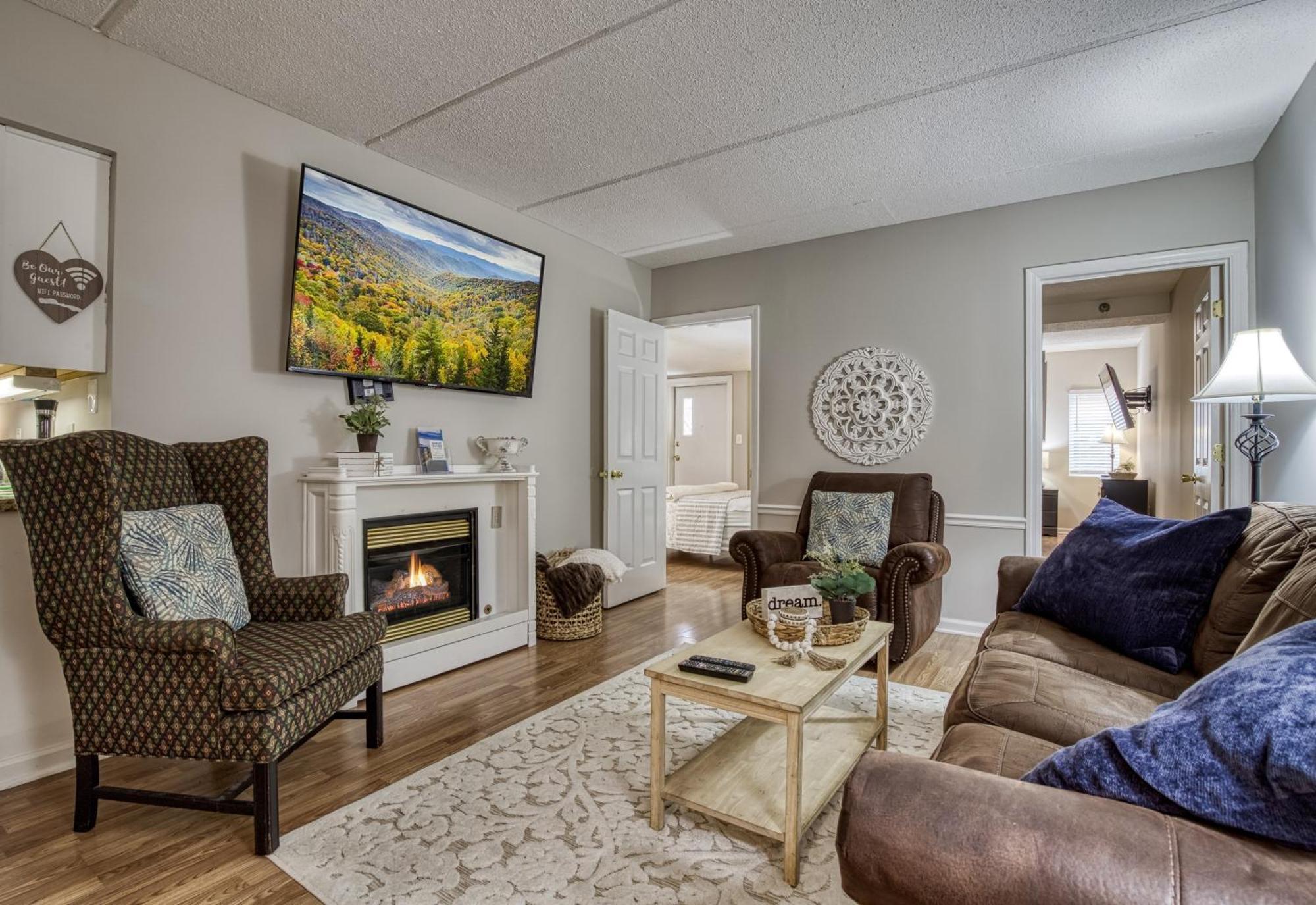 Location Is Key At Towers * Gatlinburg