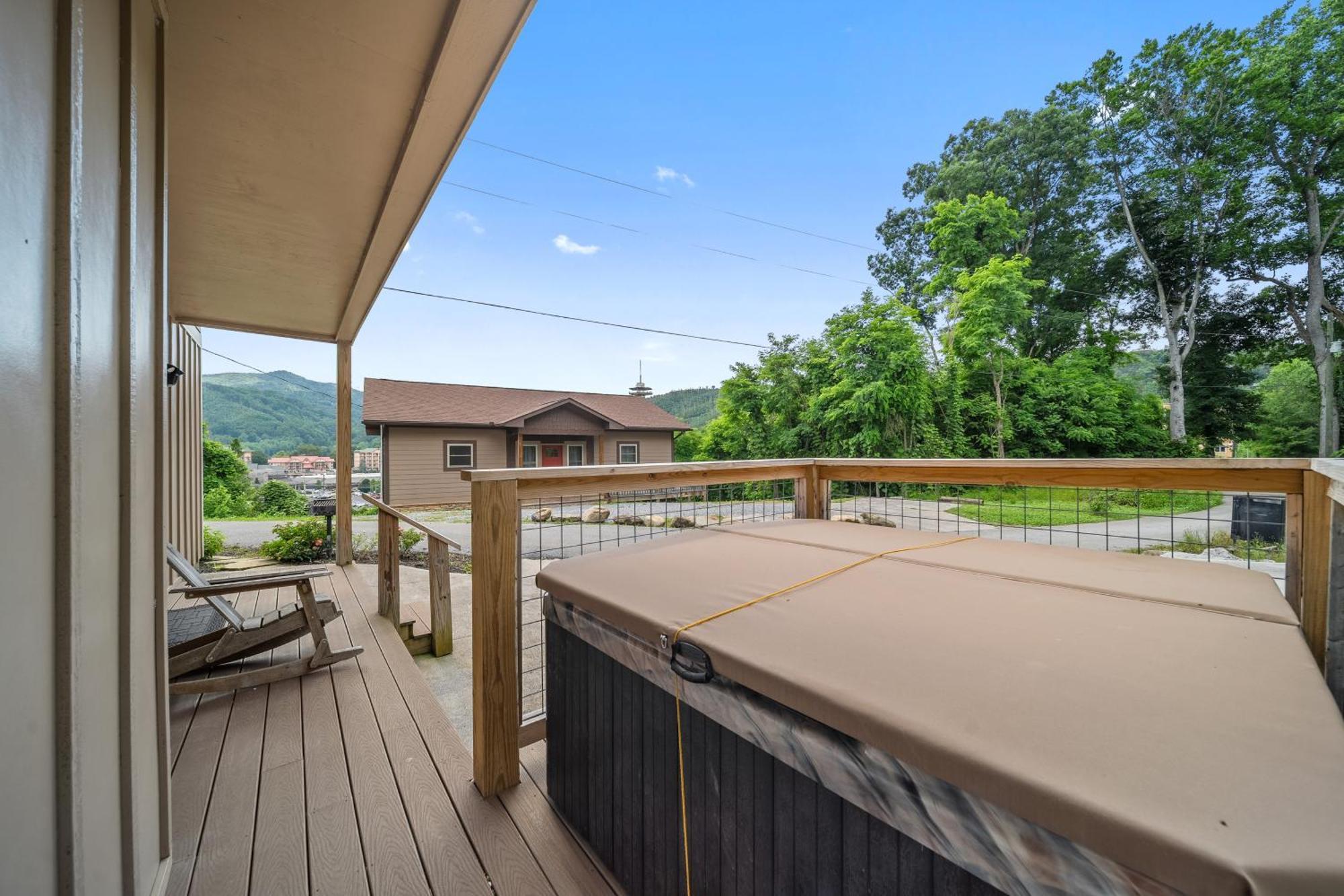 Private, Bliss With Hot Tub And Views Holiday home