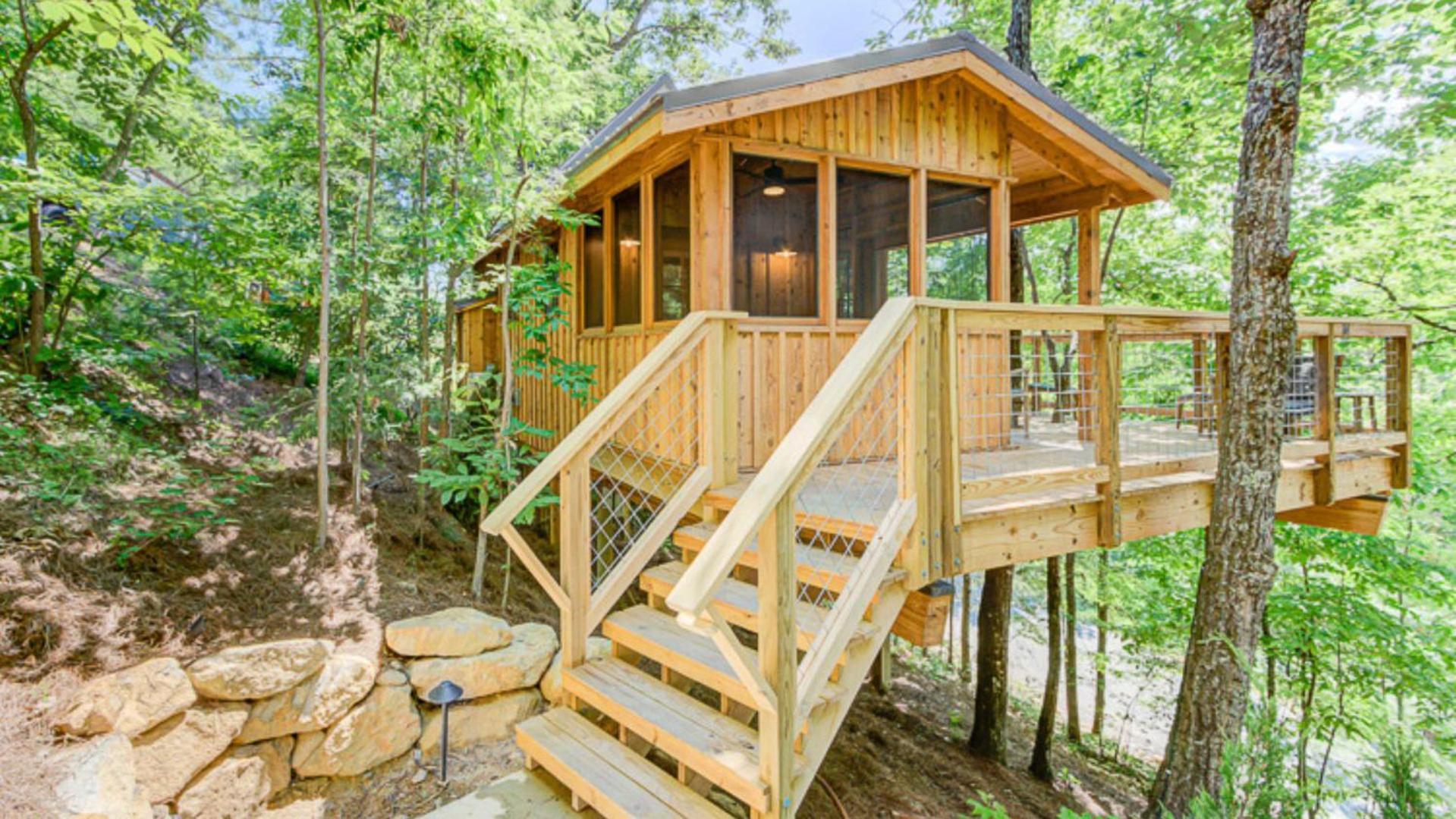 The Cherry In Treehouse Grove At Norton Creek Holiday home Gatlinburg