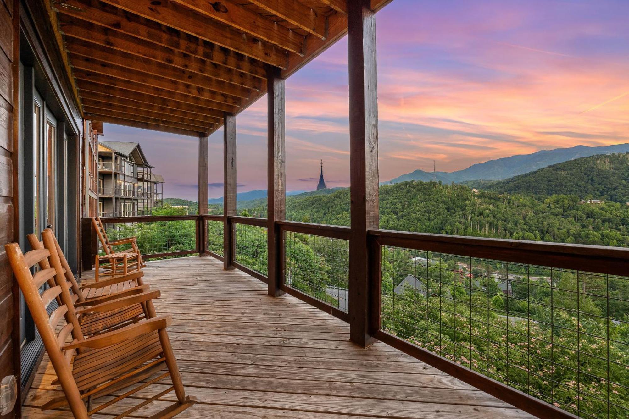 Pinnacle Vista * Gatlinburg