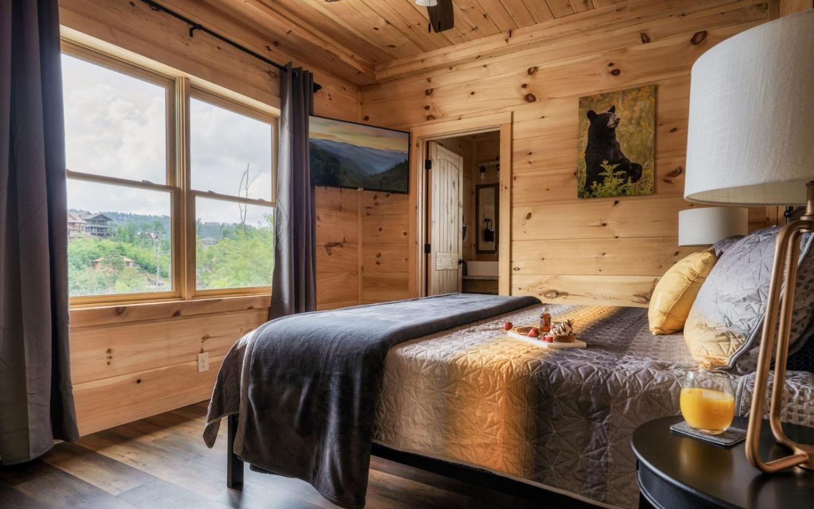 Red Hawk Retreat Villa *