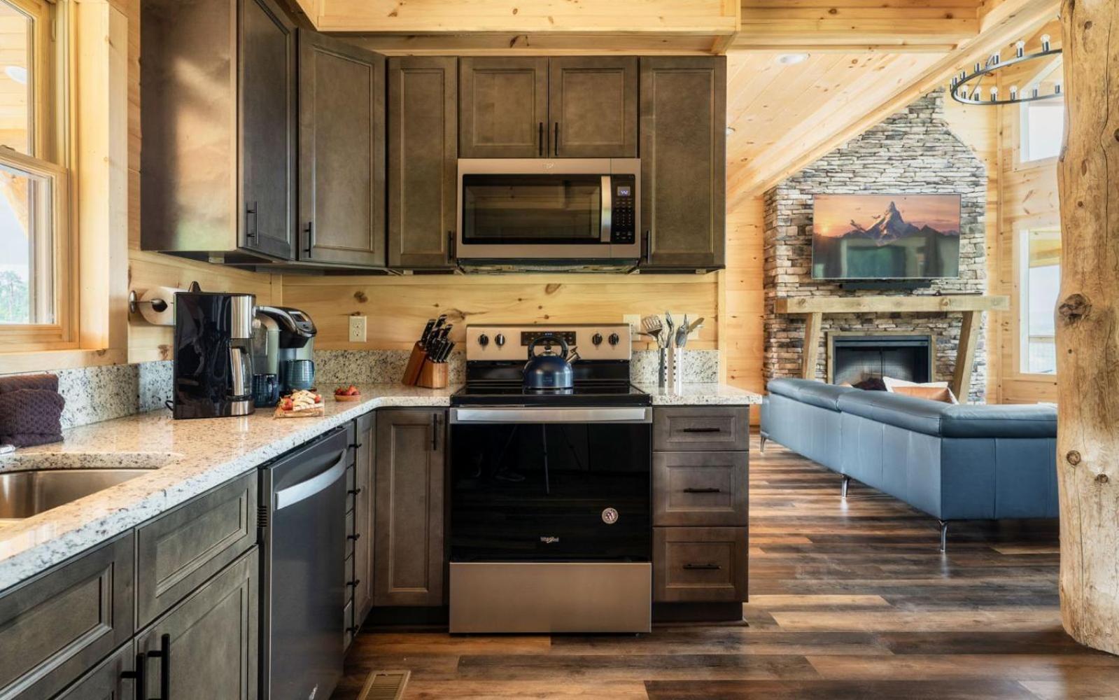 Red Hawk Retreat Villa Gatlinburg