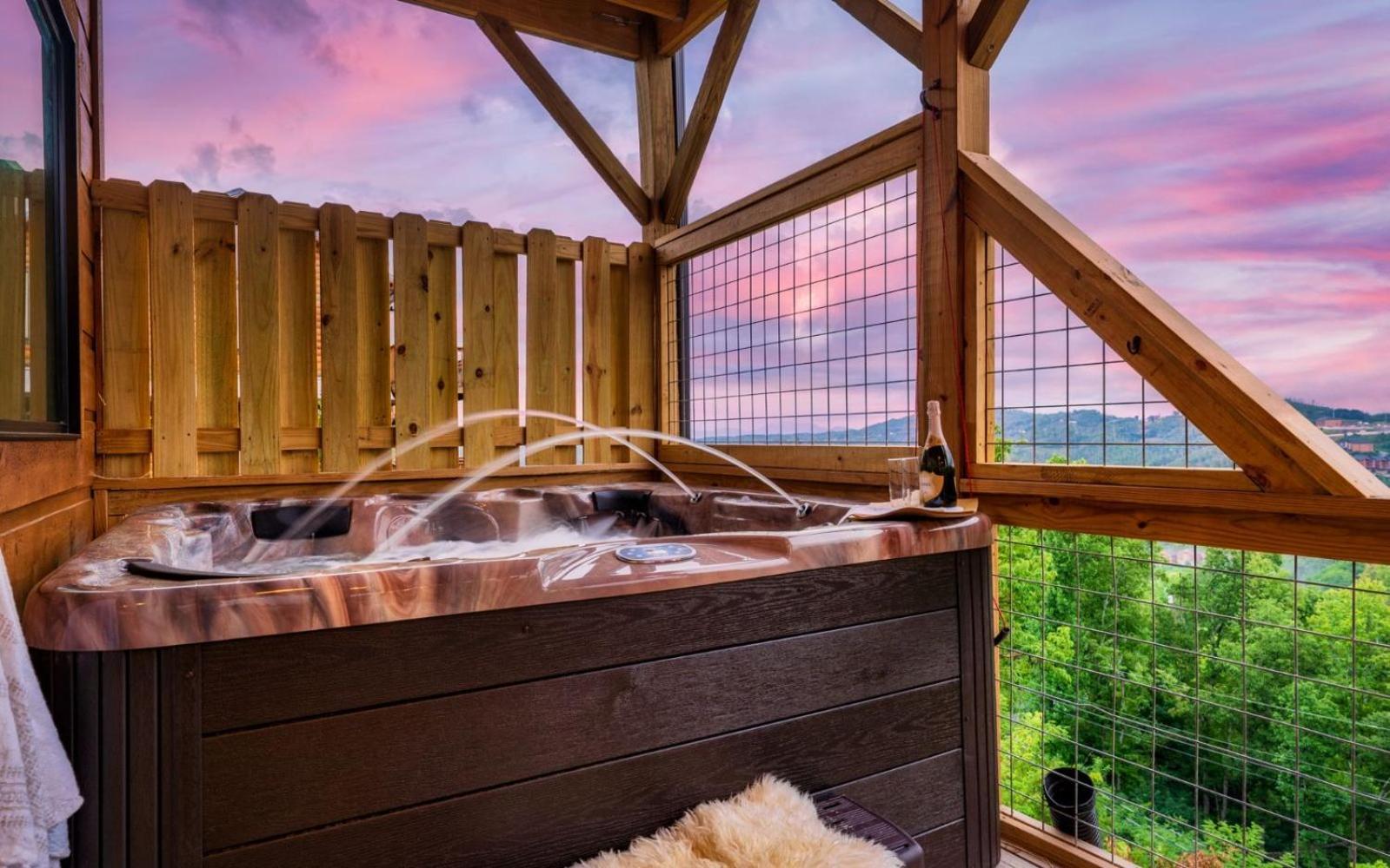 Red Hawk Retreat Villa *