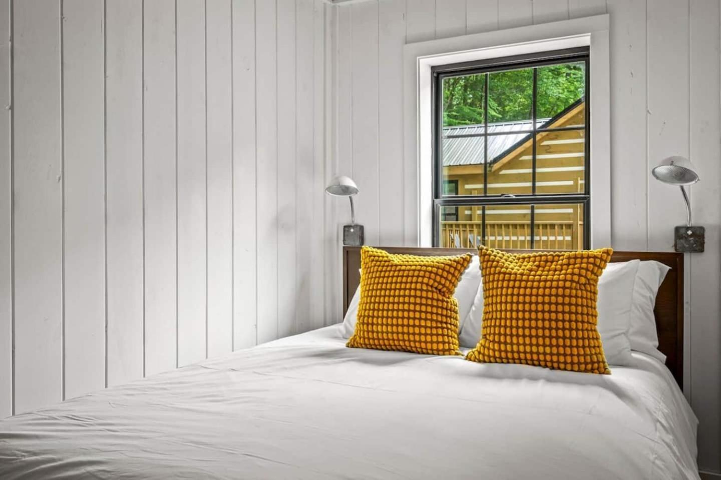 5 In Gburg Sleeps 16 Firepit & Games * Gatlinburg