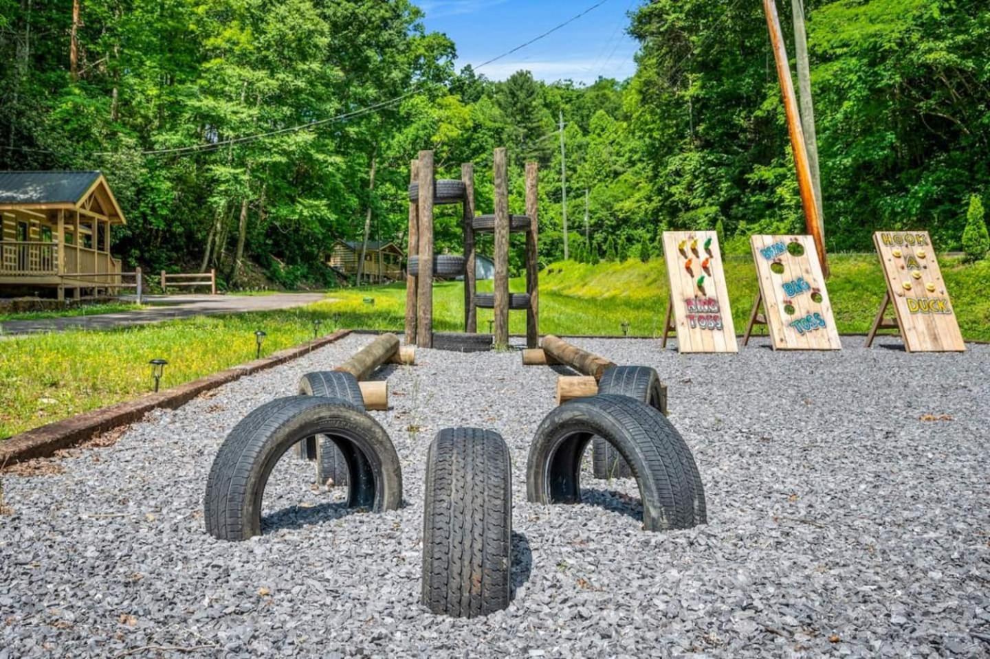 5 In Gburg Sleeps 16 Firepit & Games * Gatlinburg