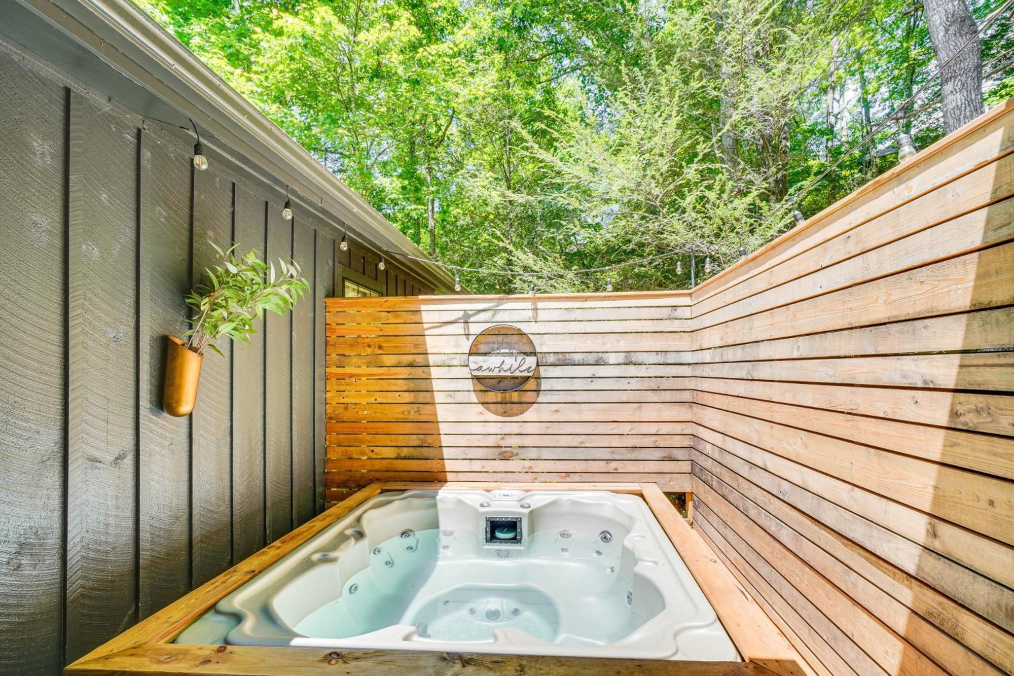Pet-friendly With Hot Tub! *