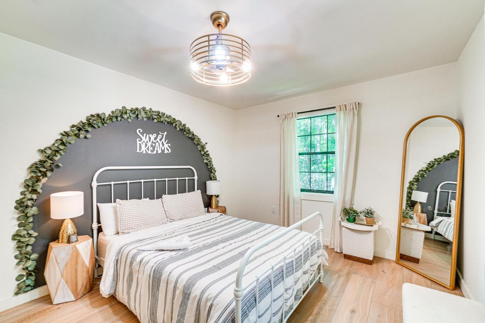 Pet-friendly With Hot Tub! Holiday home Gatlinburg