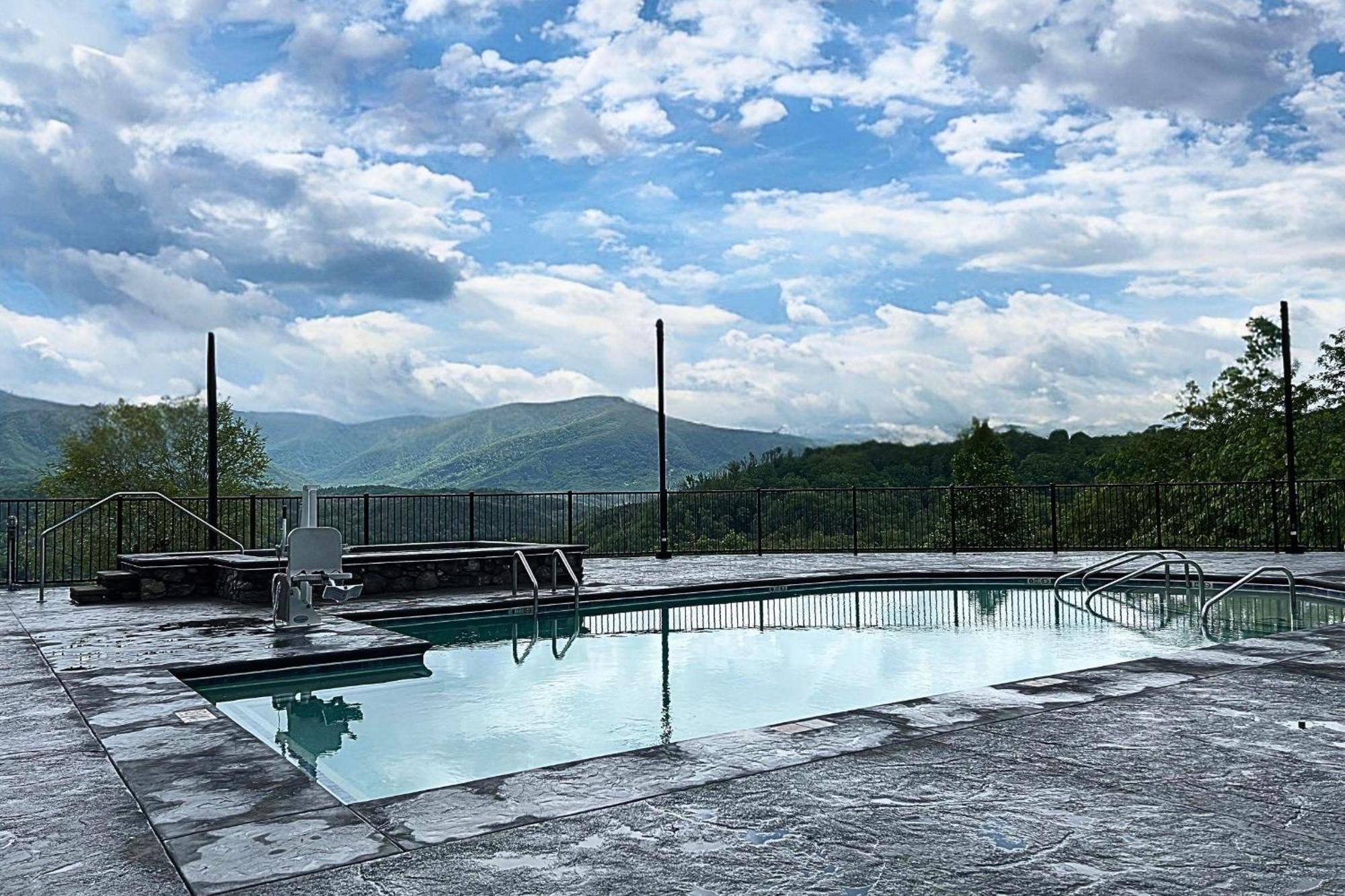 Highlands Of The Smokies 403 2br Holiday home *