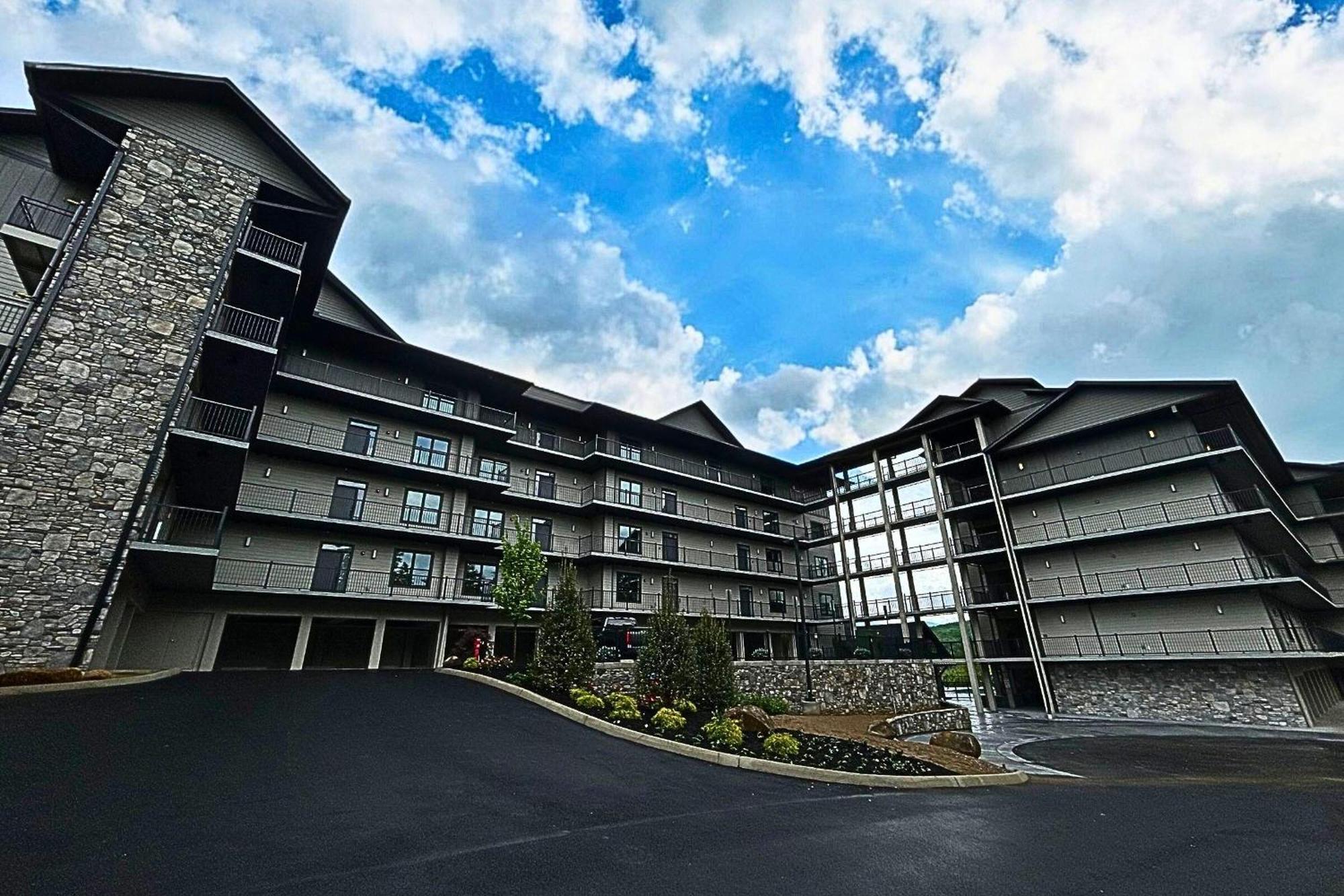 Highlands Of The Smokies 403 2br Holiday home