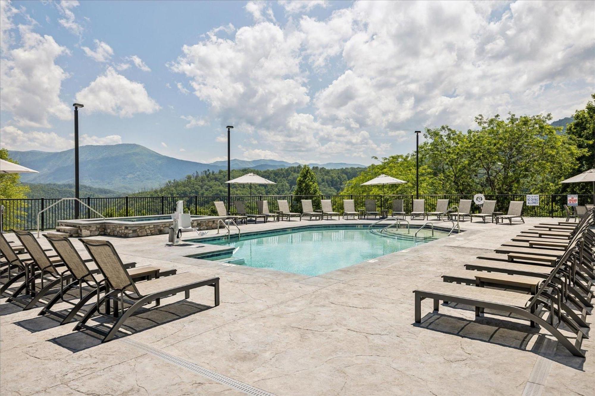 Holiday home Highlands Of The Smokies 204: Beverly's 204