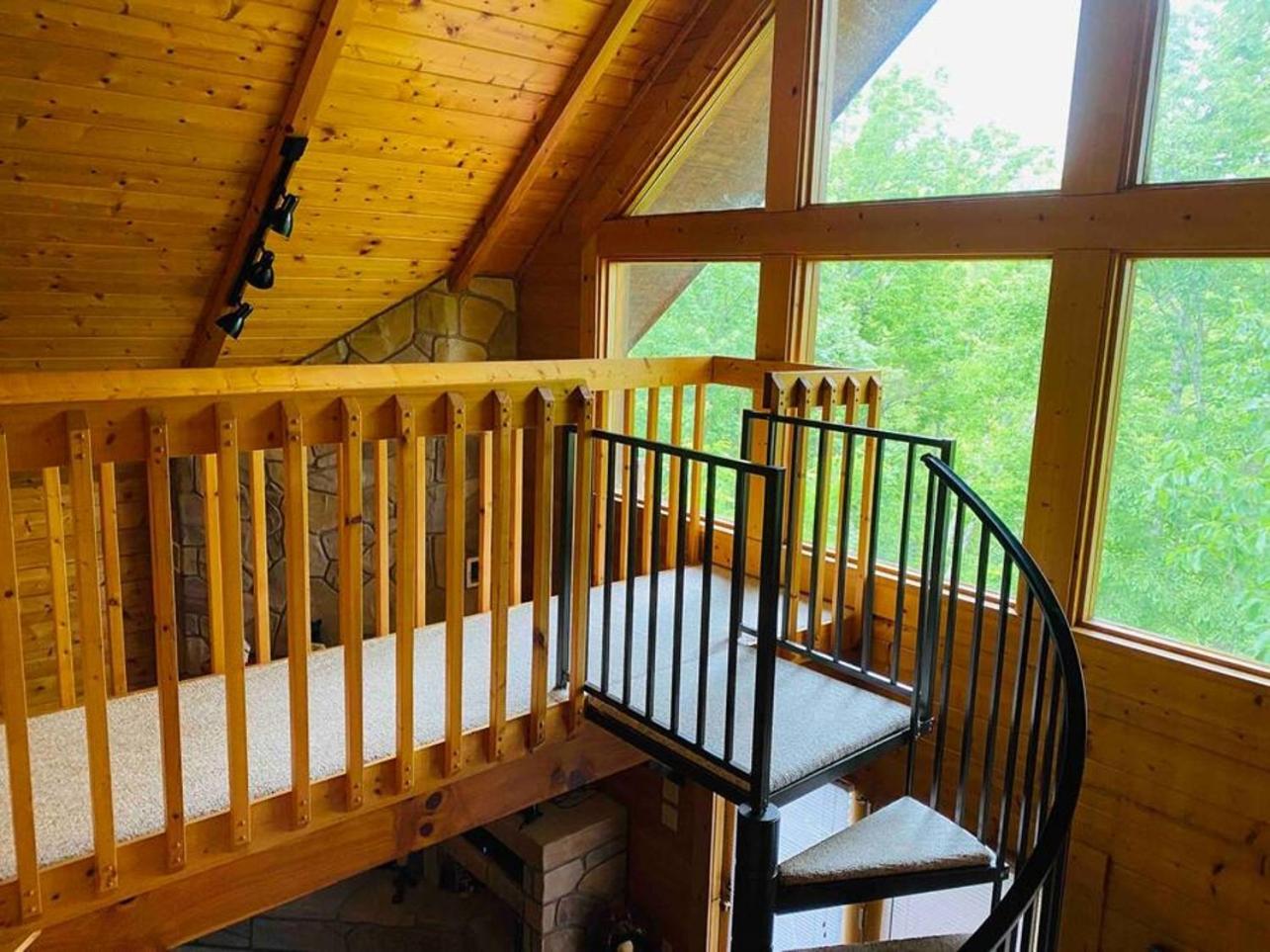 Romantic, Honeymoon In The Smokies! *