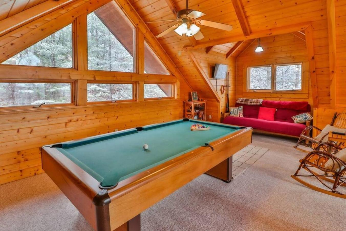 Holiday home Romantic, Honeymoon In The Smokies! *