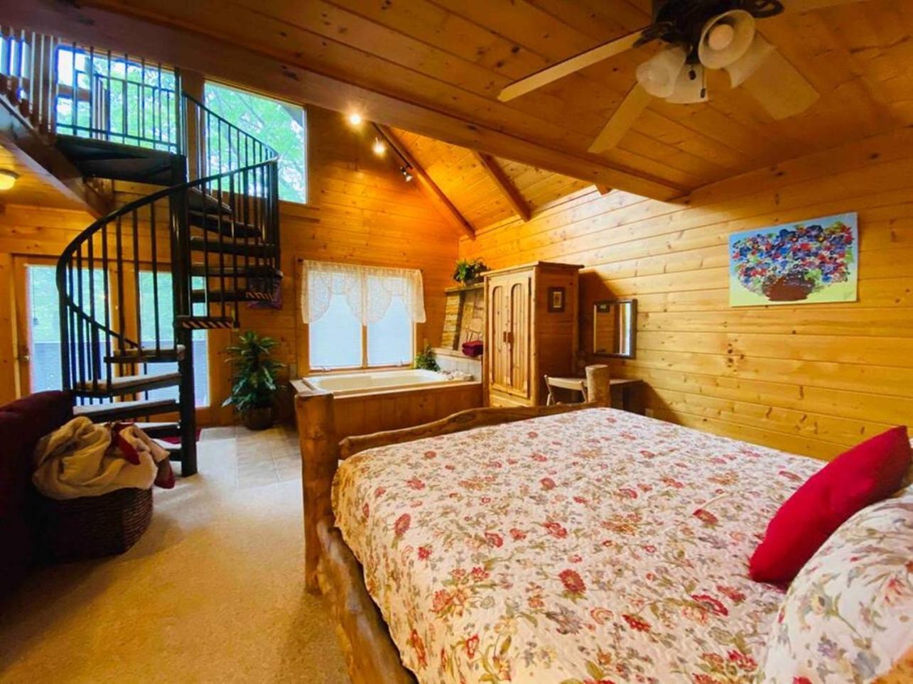 Romantic, Honeymoon In The Smokies!
