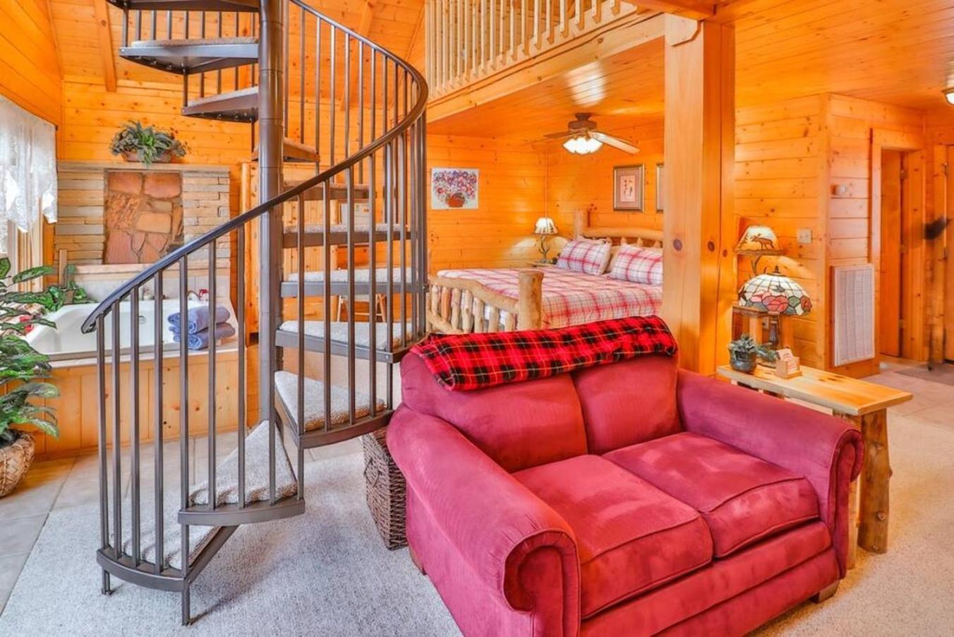 Holiday home Romantic, Honeymoon In The Smokies! *