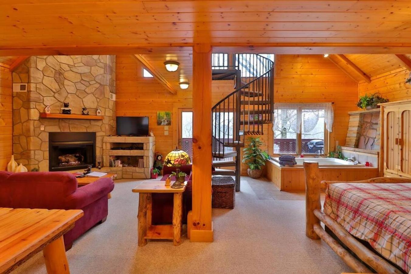 Romantic, Honeymoon In The Smokies! *