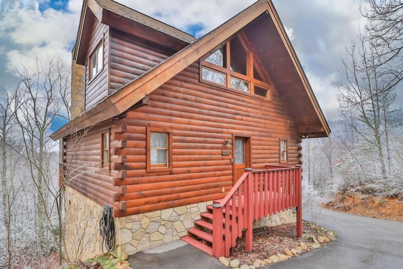 Romantic, Honeymoon In The Smokies! * Gatlinburg