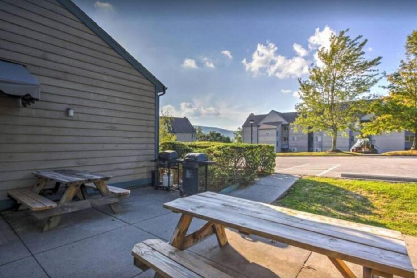 Holiday home Breathtaking Sunsets, Views, Pool, Heaven Awaits! Gatlinburg