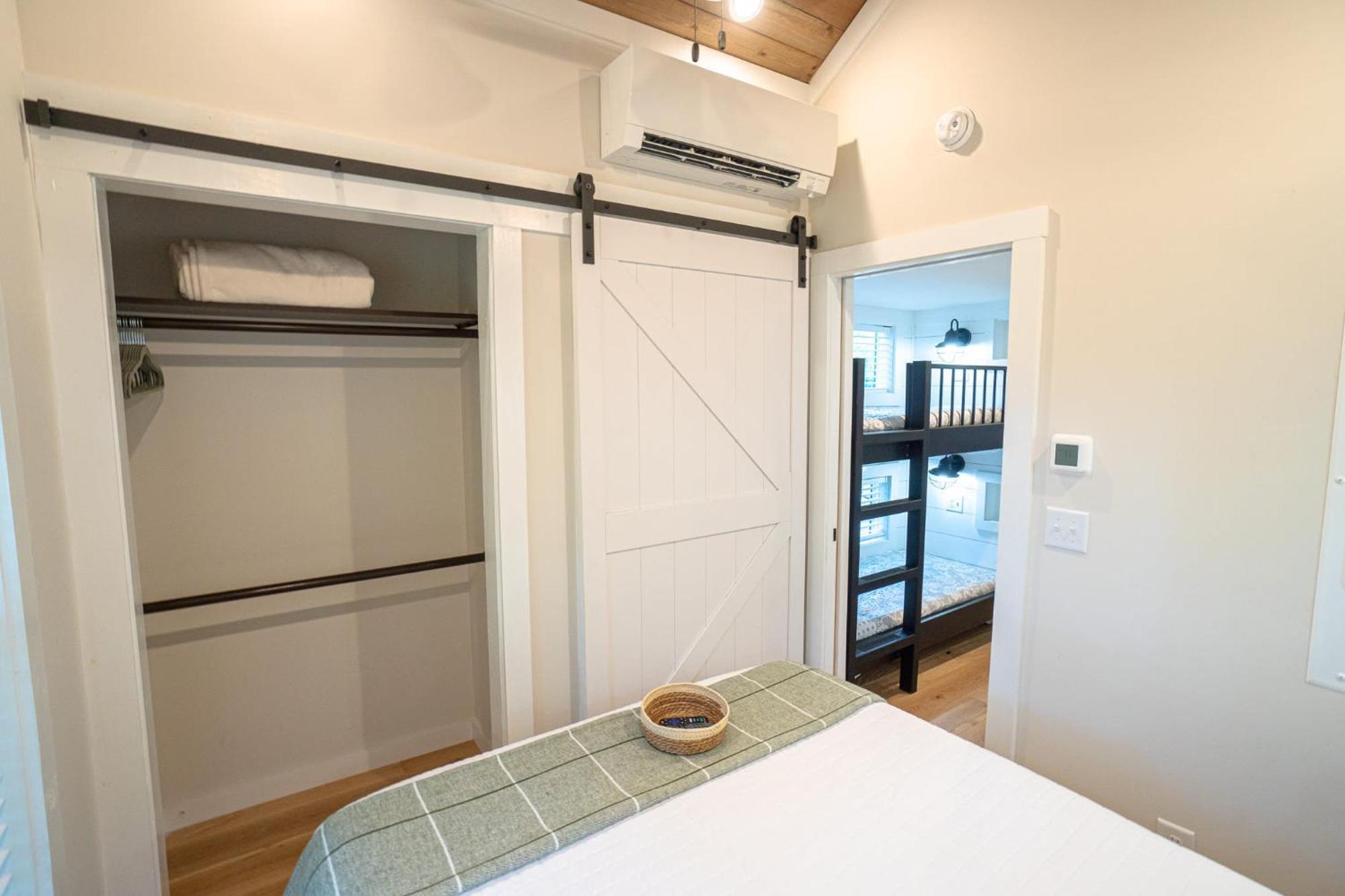 Modern - Gated Community - Woodland Views - Maple *