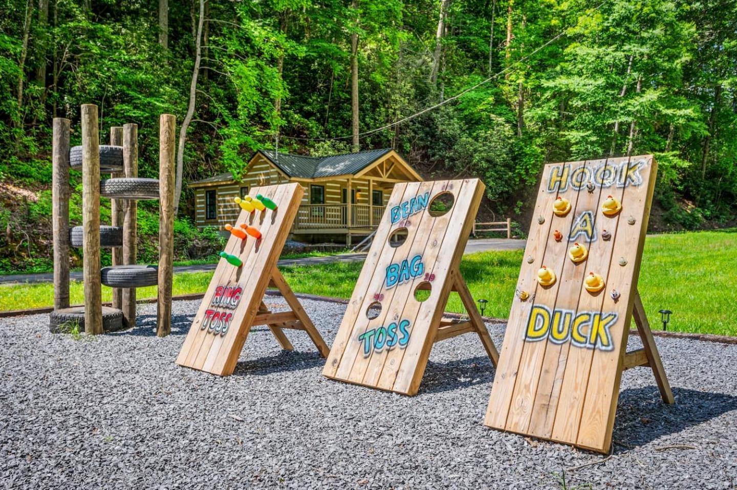 Holiday home 5 In Gburg Sleeps 16 Firepit & Games Gatlinburg