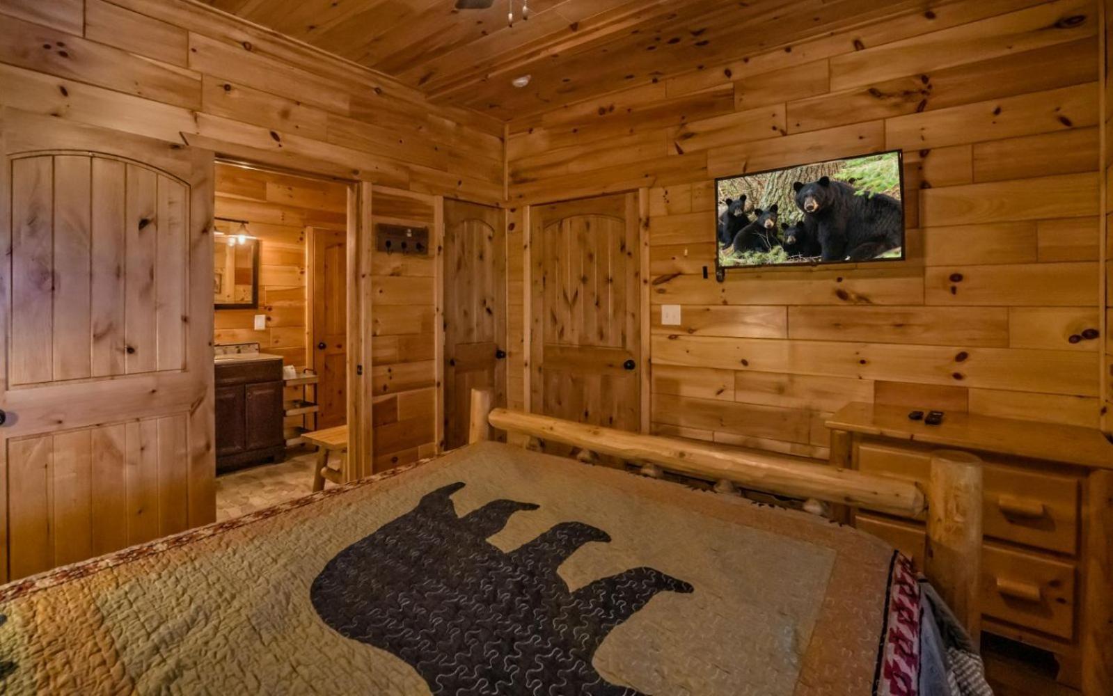 Beartastic Mountain View Gatlinburg