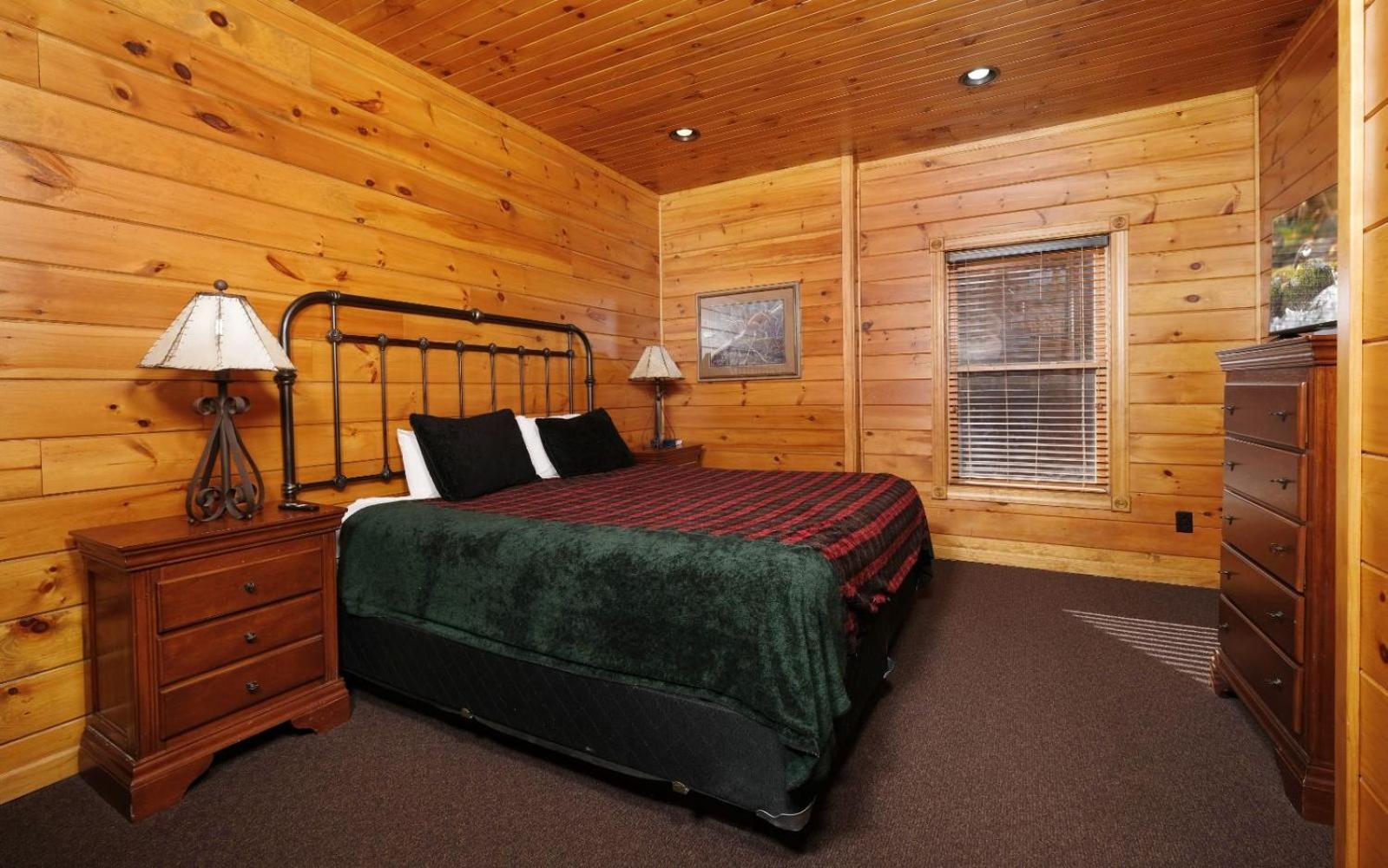 Villa Mountain Getaway And A Theater *