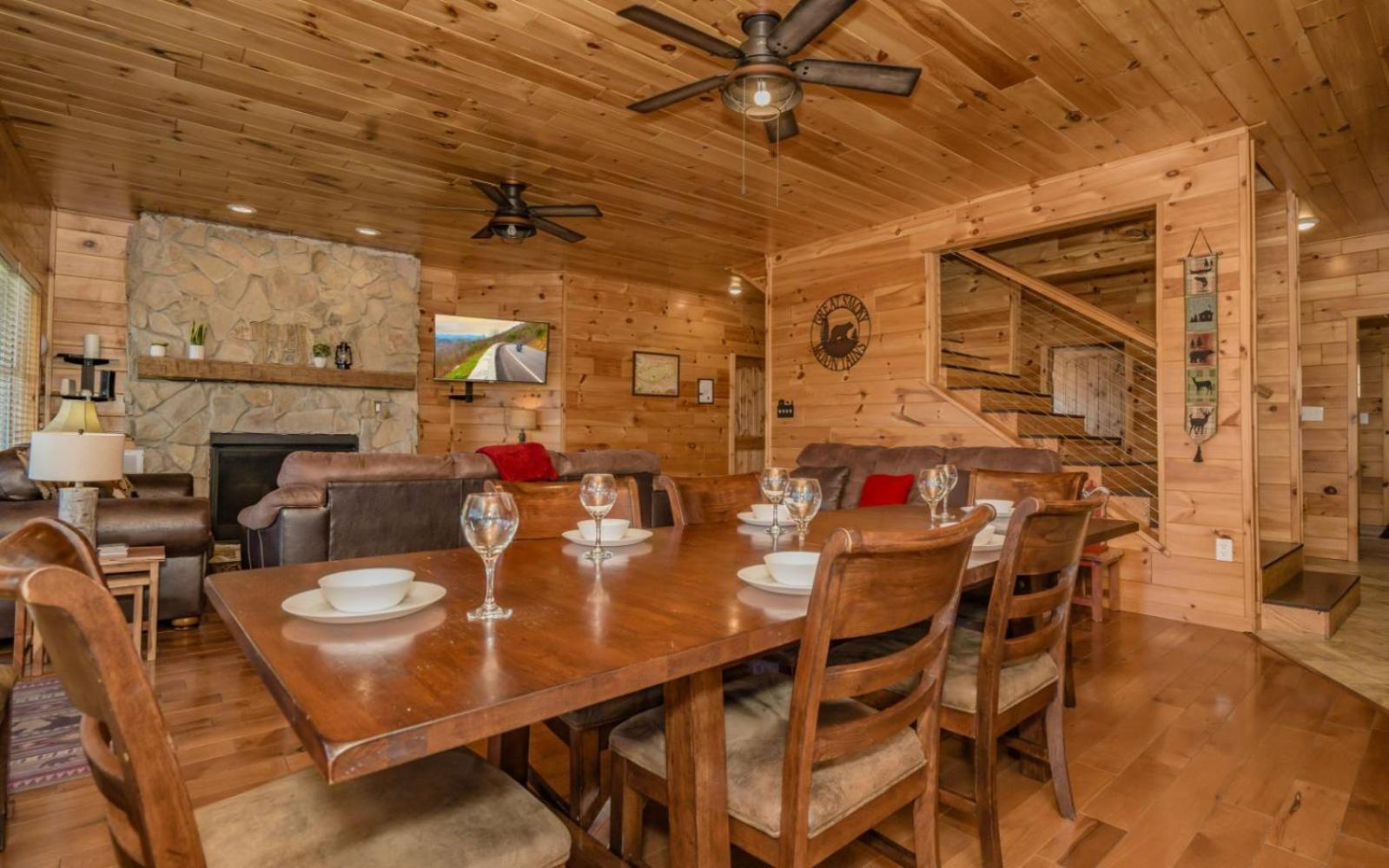 Beartastic Mountain View Villa *