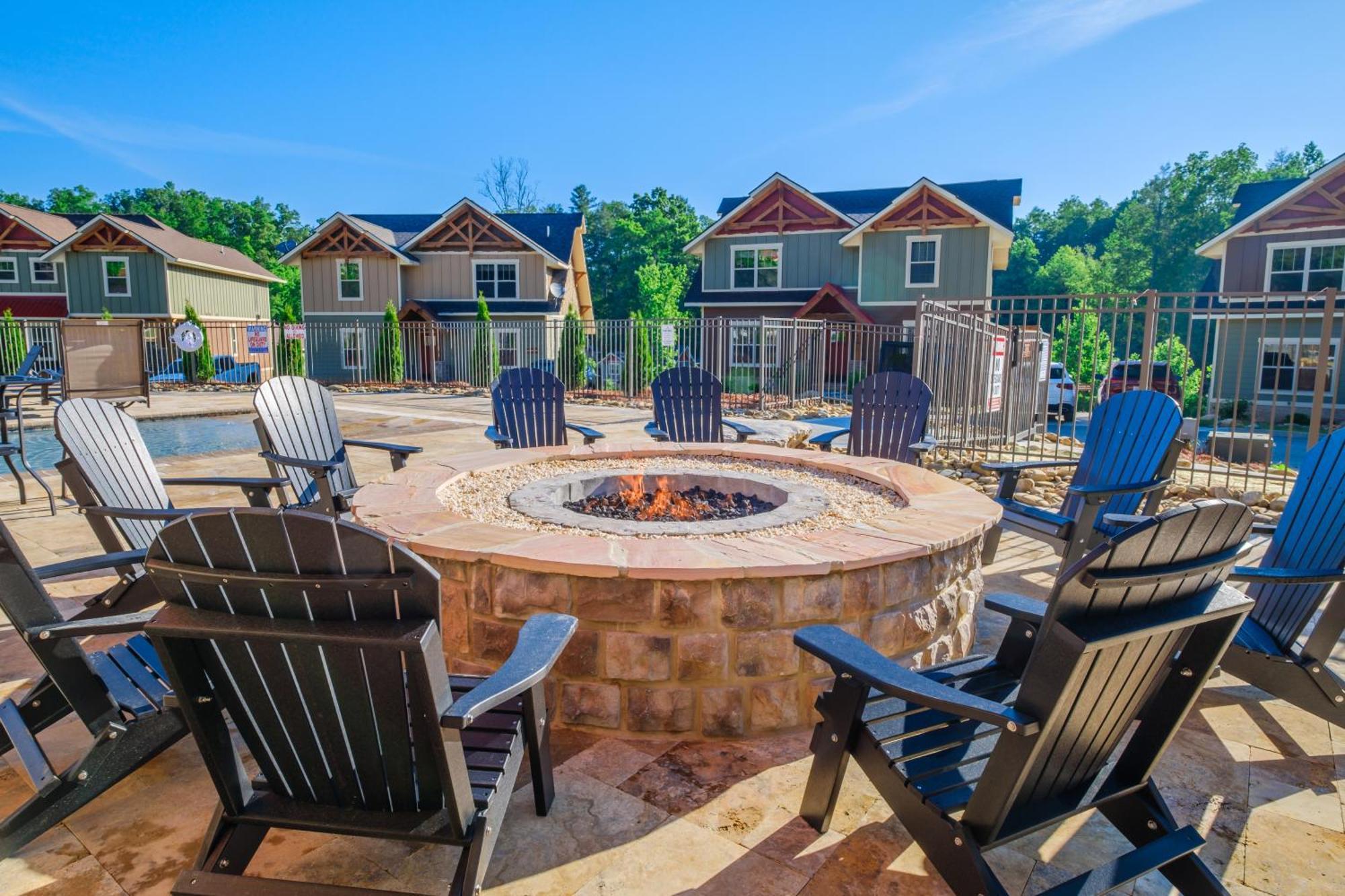Chalet Smoky Pines