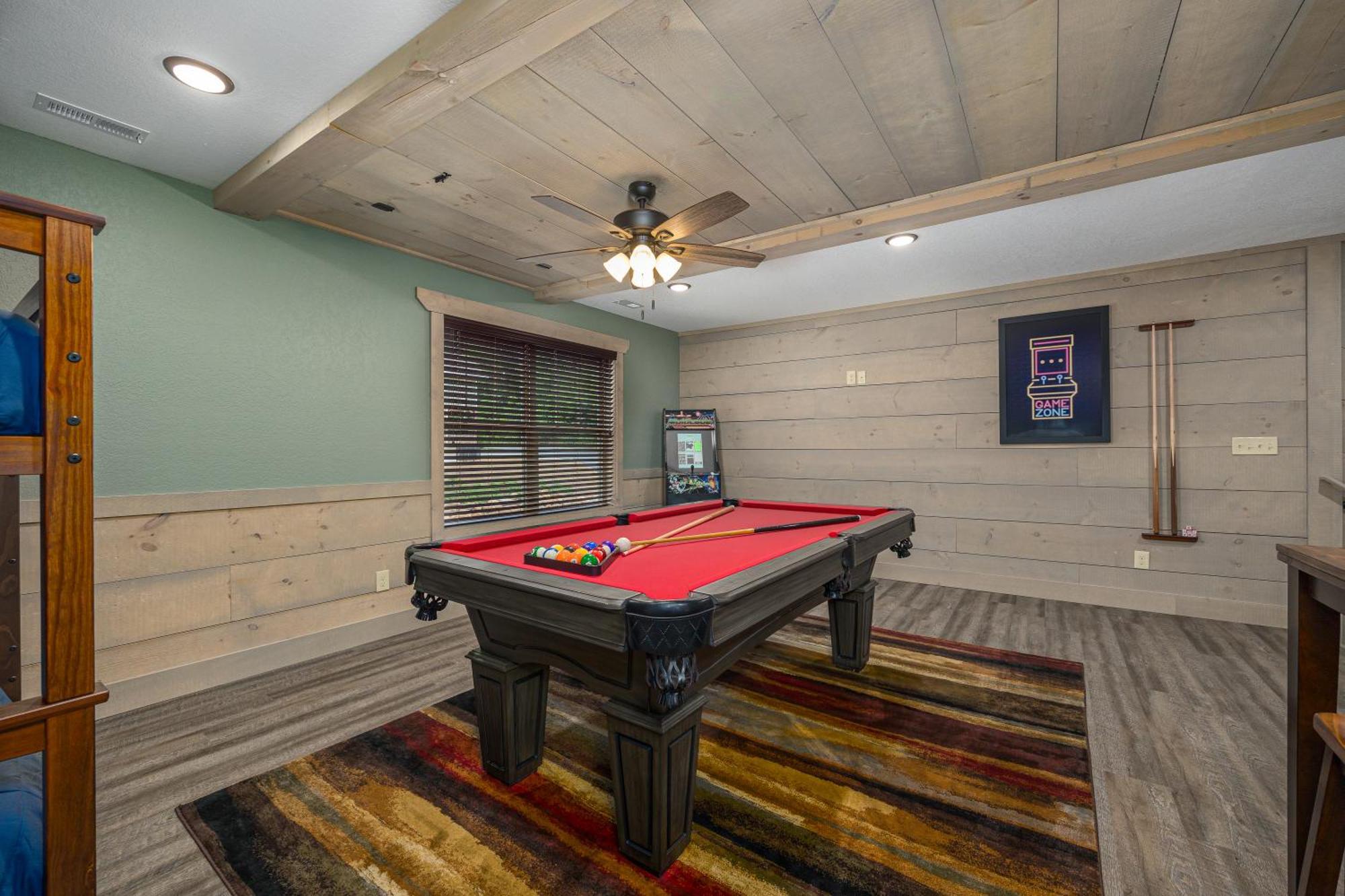 Smoky Pines Chalet *