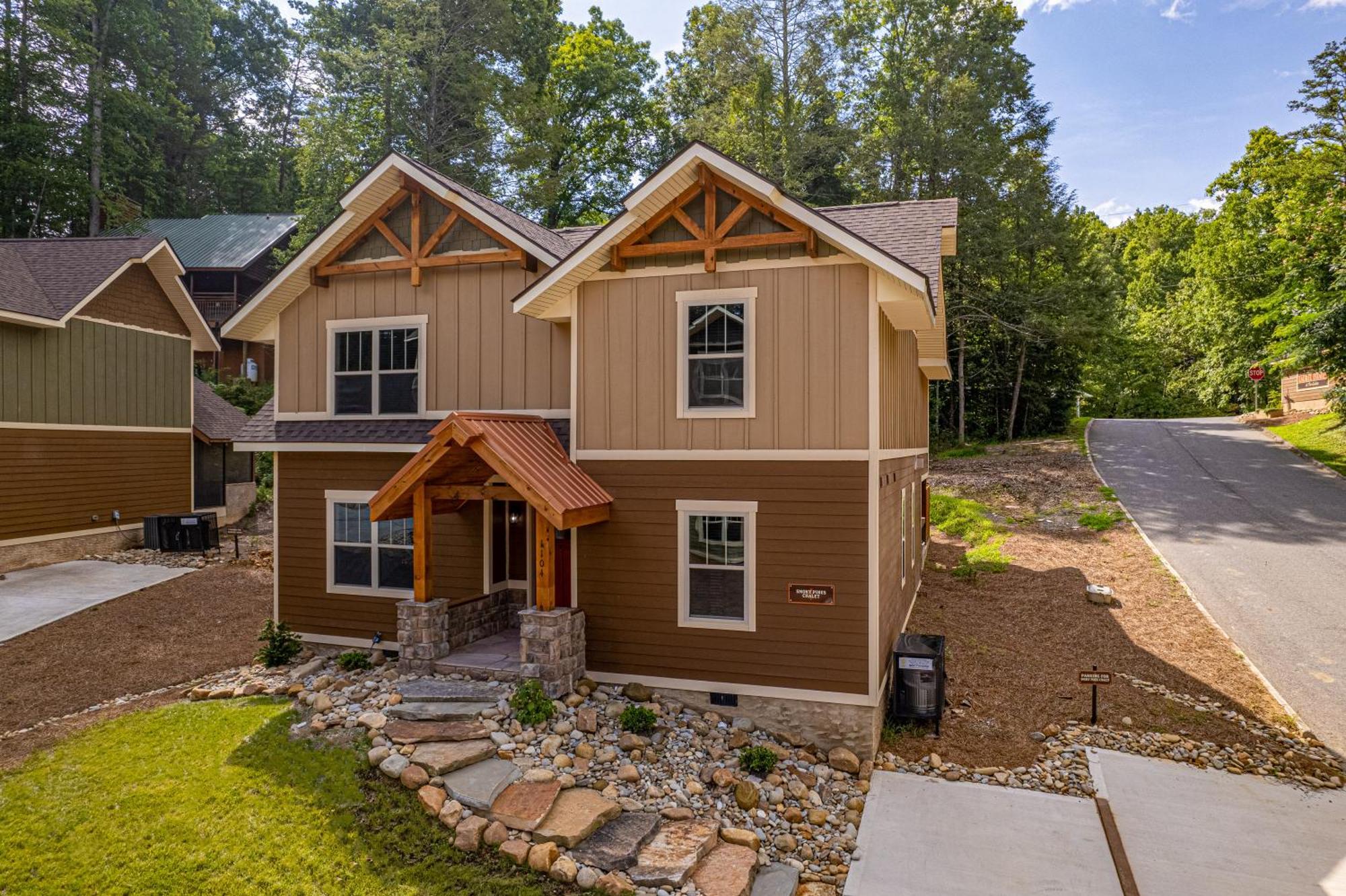 Chalet Smoky Pines Gatlinburg