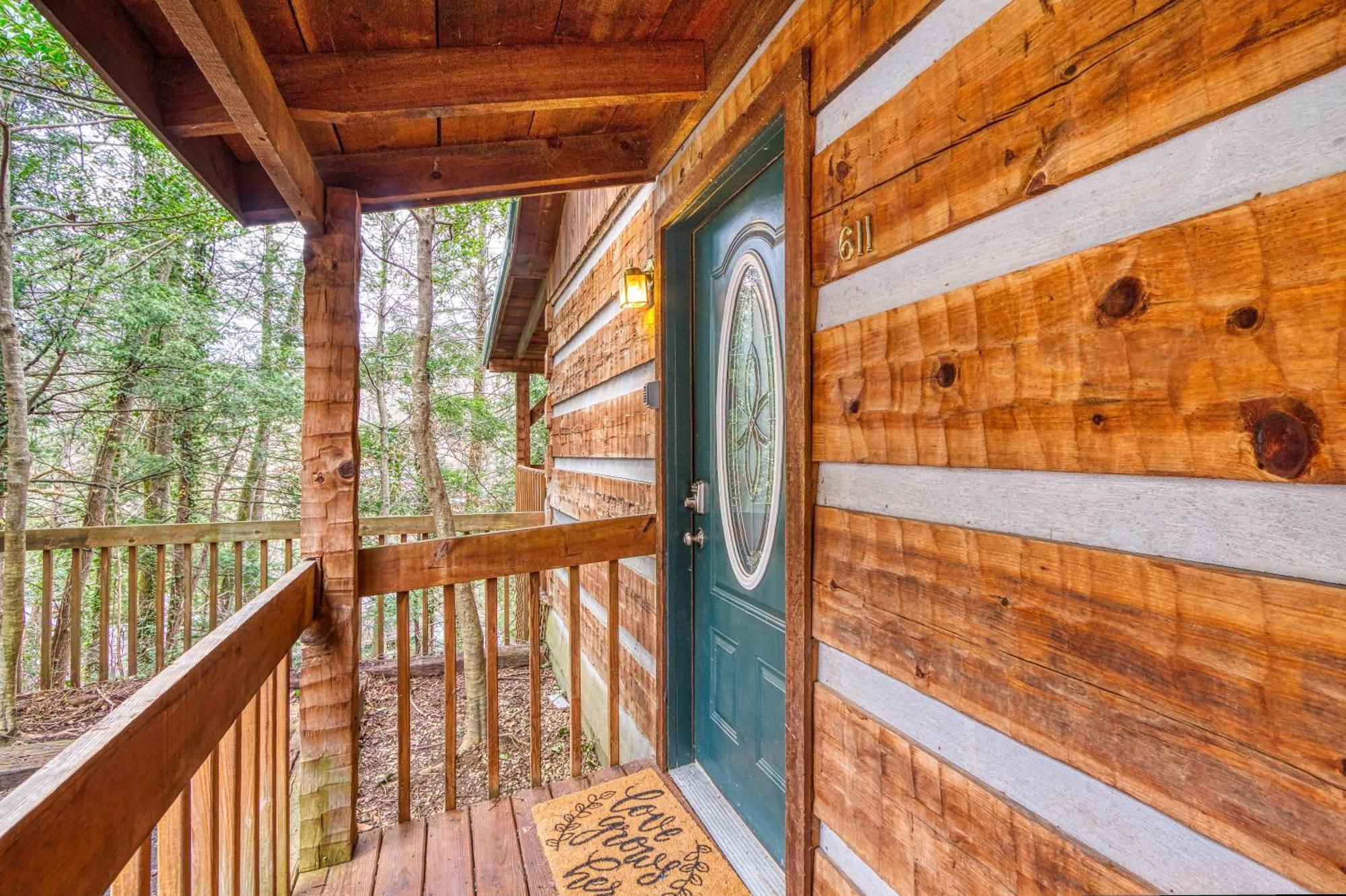 Moonshine Madness #1611 Holiday home *