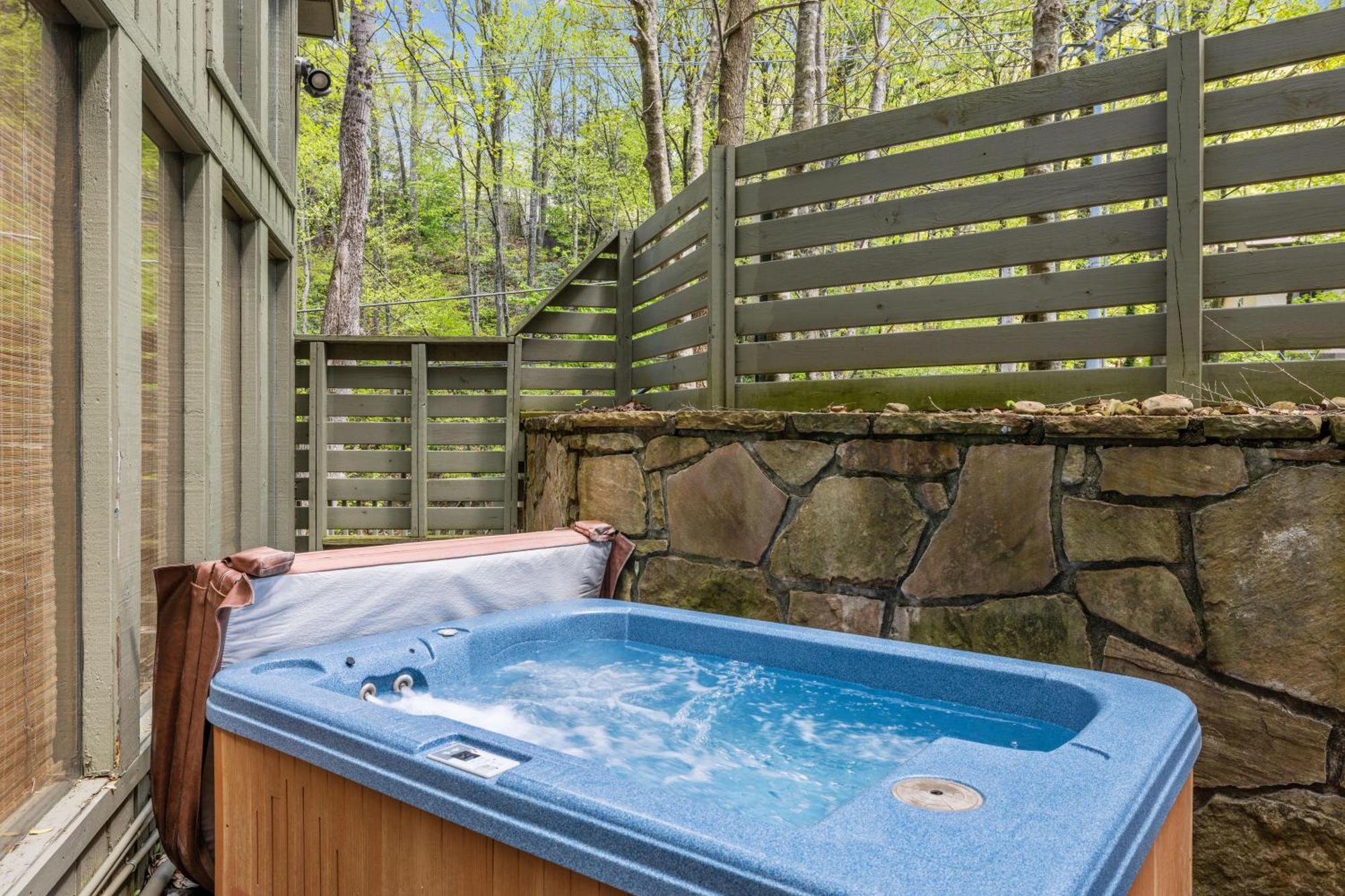 A Getaway #1228 Gatlinburg