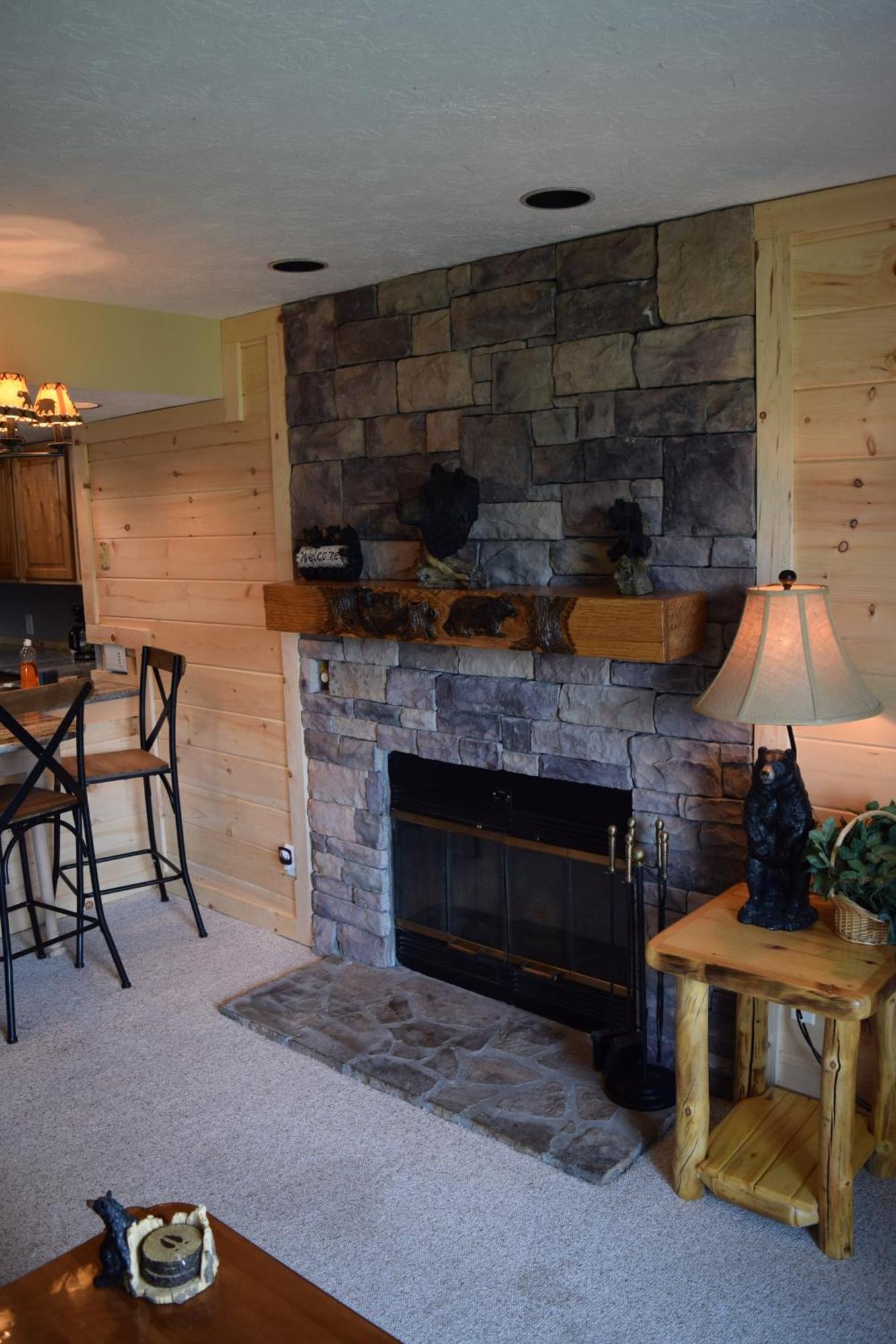 Eagles View, Luxury Living Amazing Mtn Views! Indoor Pool & Apartment *