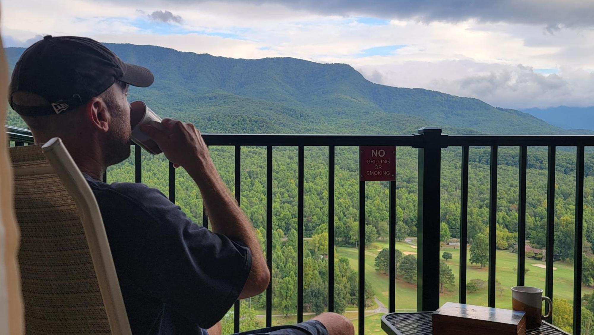 Apartment Eagles View, Luxury Living Amazing Mtn Views! Indoor Pool &