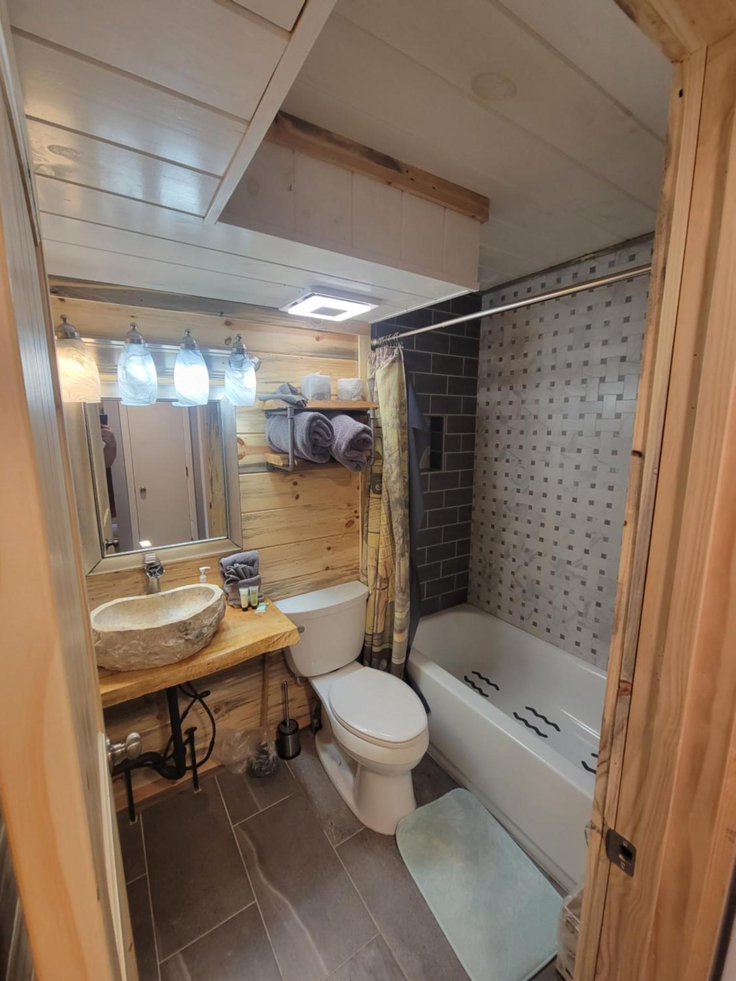 Eagles View, Luxury Living Amazing Mtn Views! Indoor Pool & *