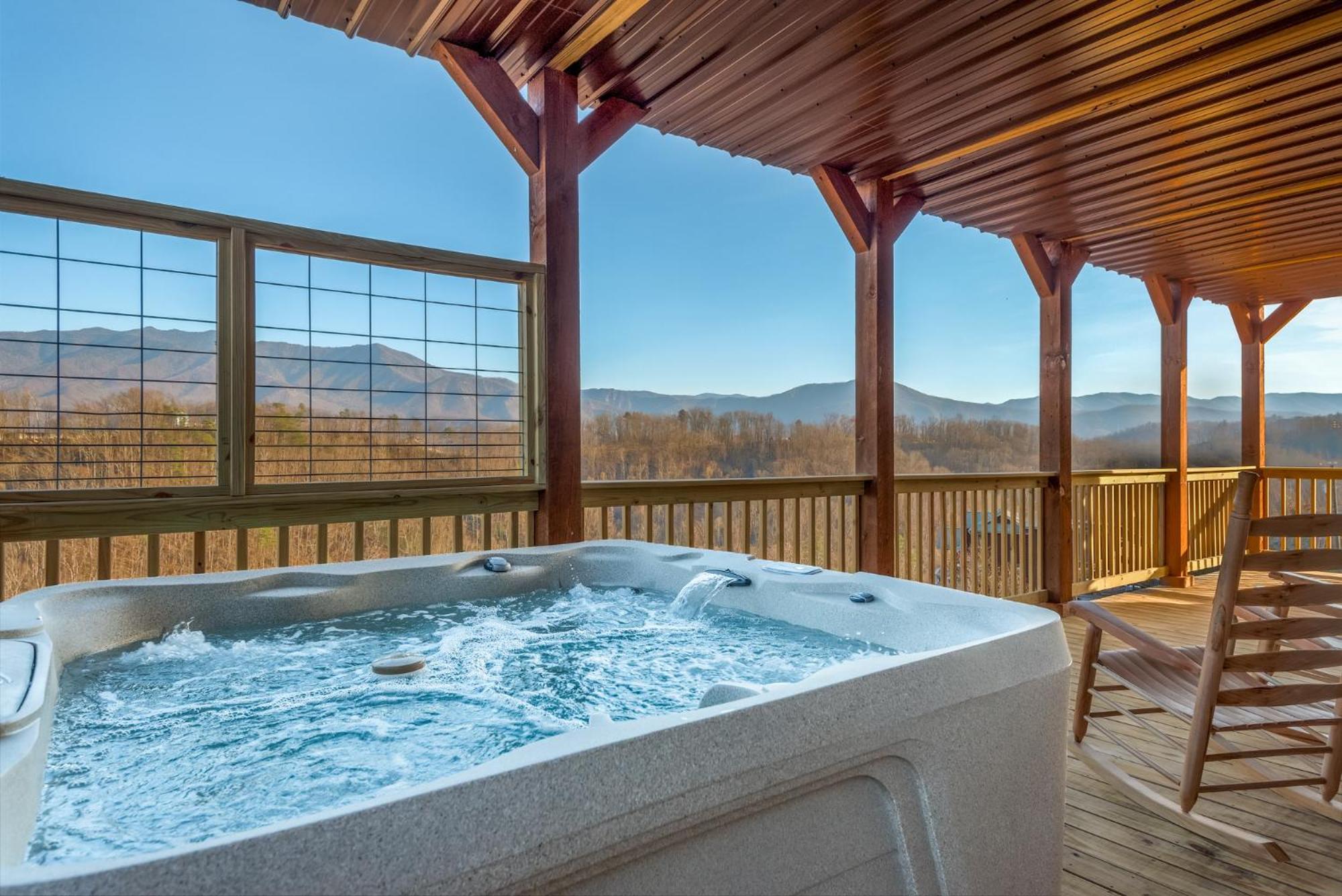 Smoky's Grand View By Stony Brook * Gatlinburg