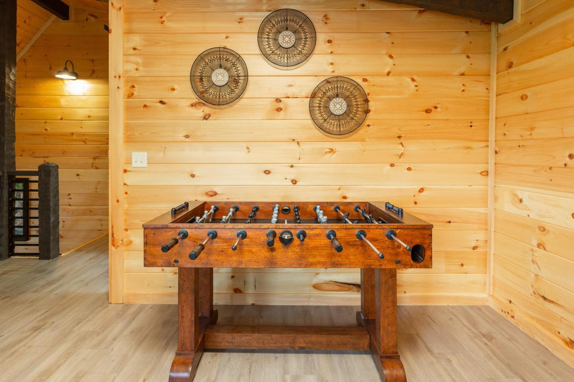 Holiday home Amazing Views Remodeled 4mi To Dtwn Hottub Firepit *