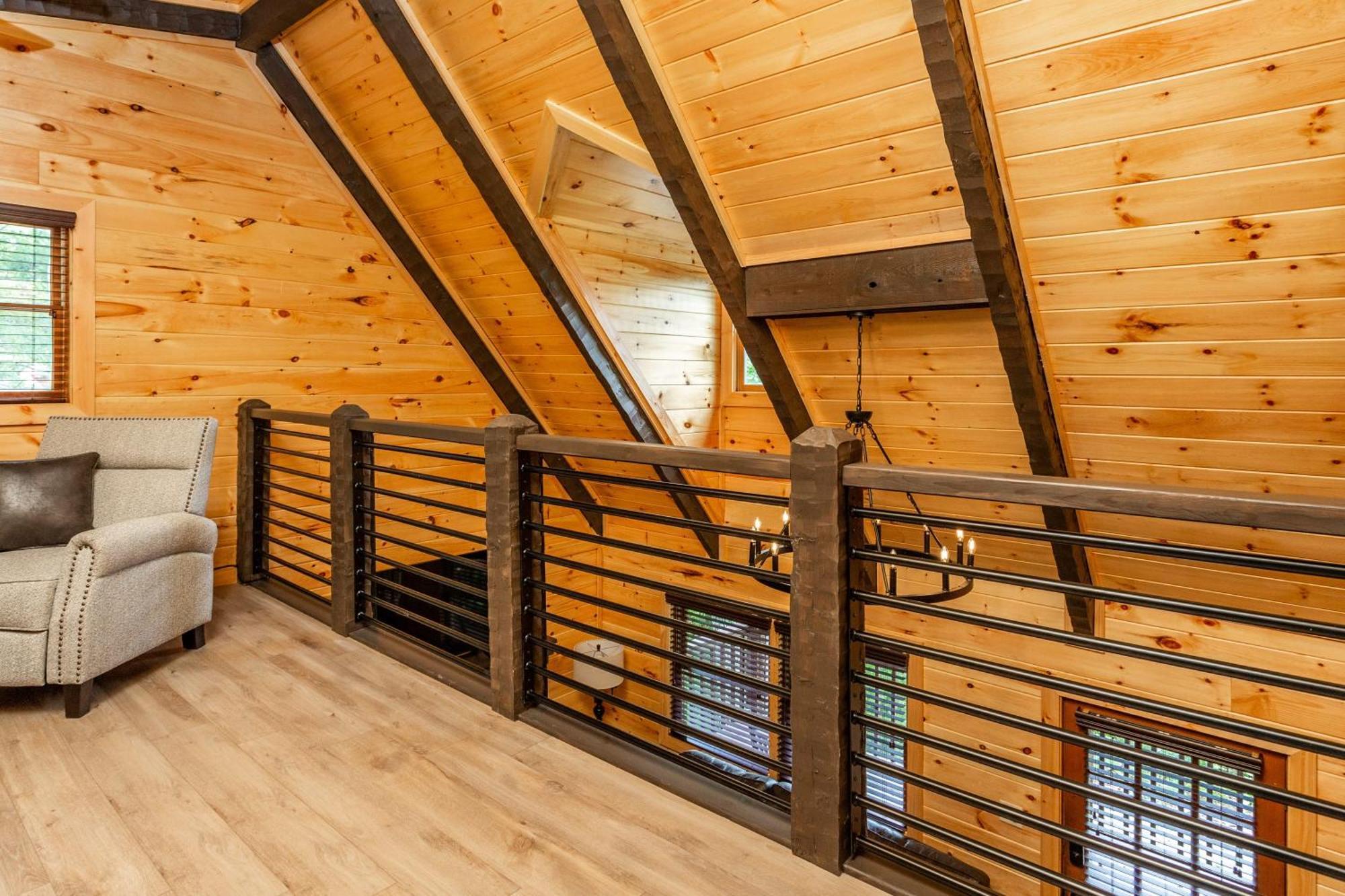 Amazing Views Remodeled 4mi To Dtwn Hottub Firepit *