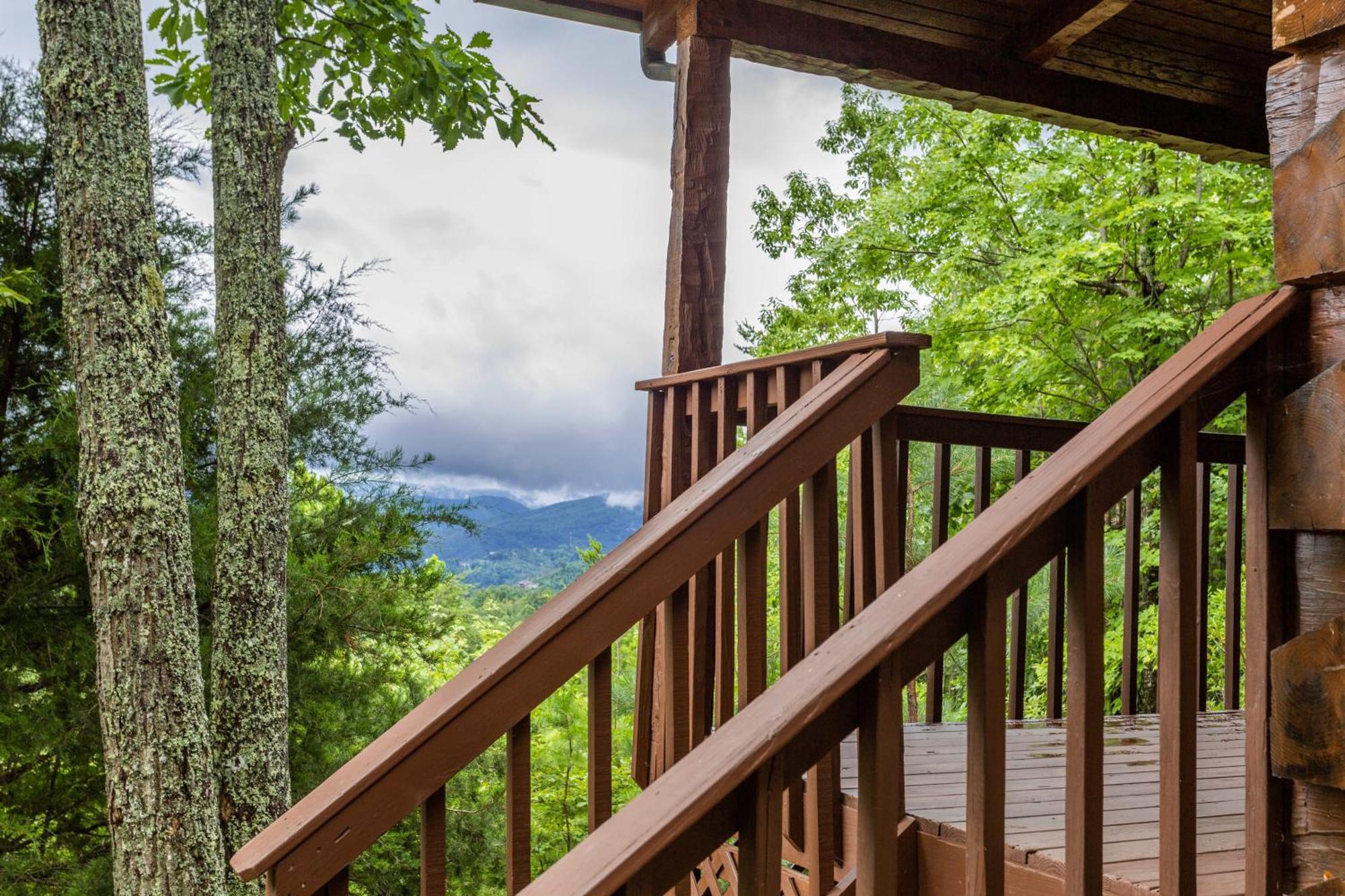 Amazing Views Remodeled 4mi To Dtwn Hottub Firepit Holiday home *