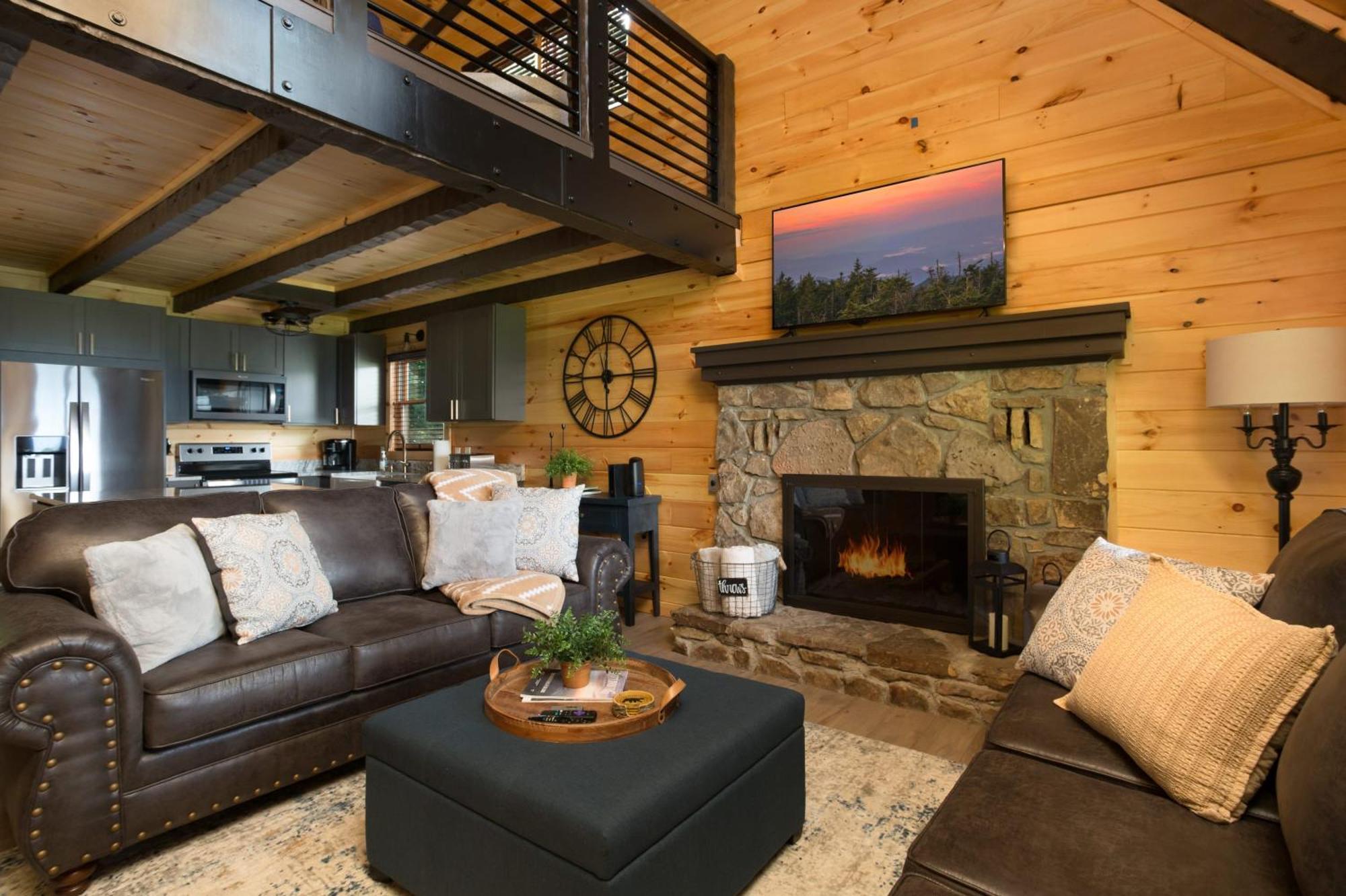 Amazing Views Remodeled 4mi To Dtwn Hottub Firepit Holiday home