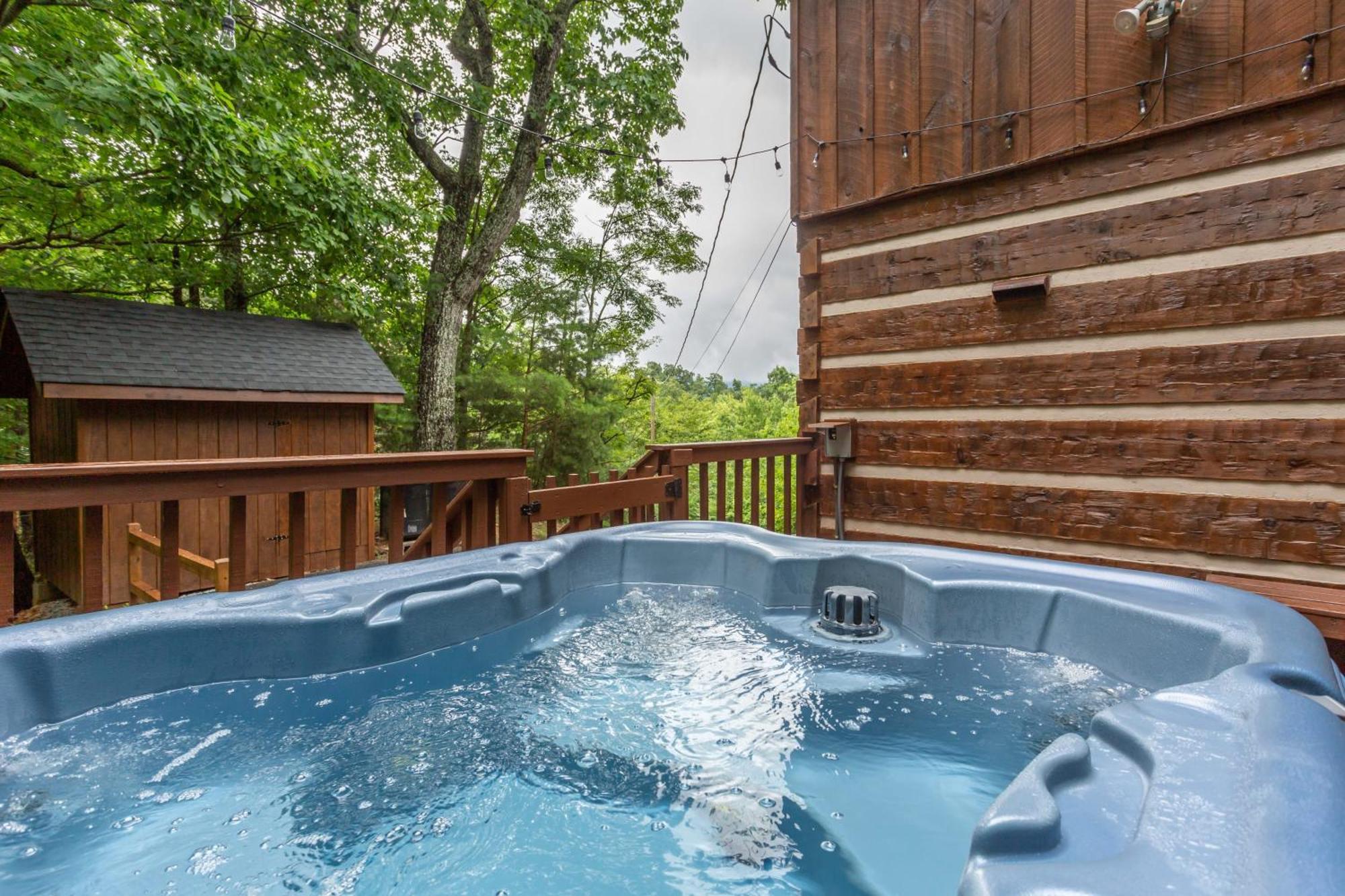 Amazing Views Remodeled 4mi To Dtwn Hottub Firepit Holiday home Gatlinburg