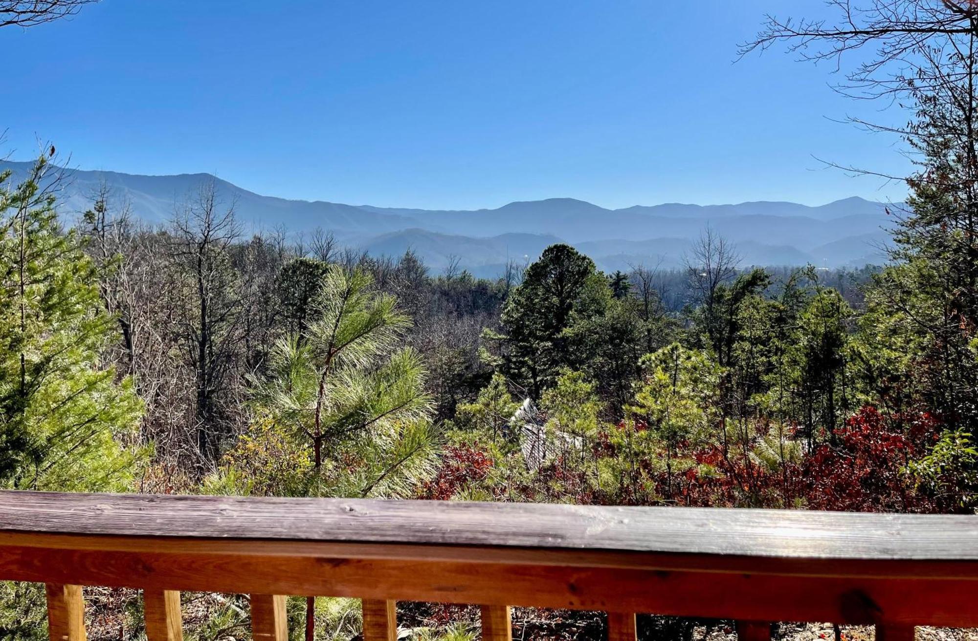 Holiday home Amazing Views Remodeled 4mi To Dtwn Hottub Firepit Gatlinburg
