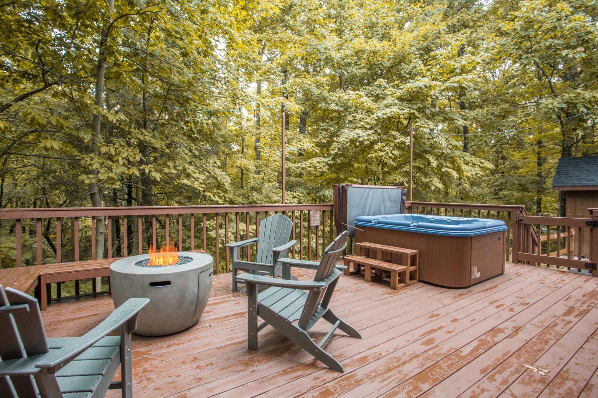 Amazing Views Remodeled 4mi To Dtwn Hottub Firepit *