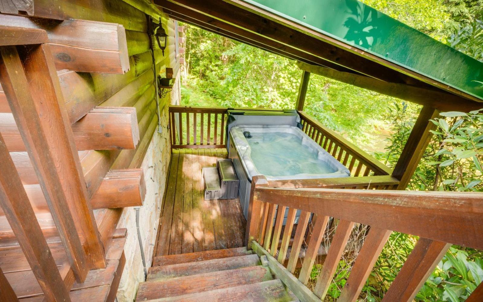 Holiday home Hugs N Kisses Pool Table Hot Tub Pool Table Community Pool Close To Downtown