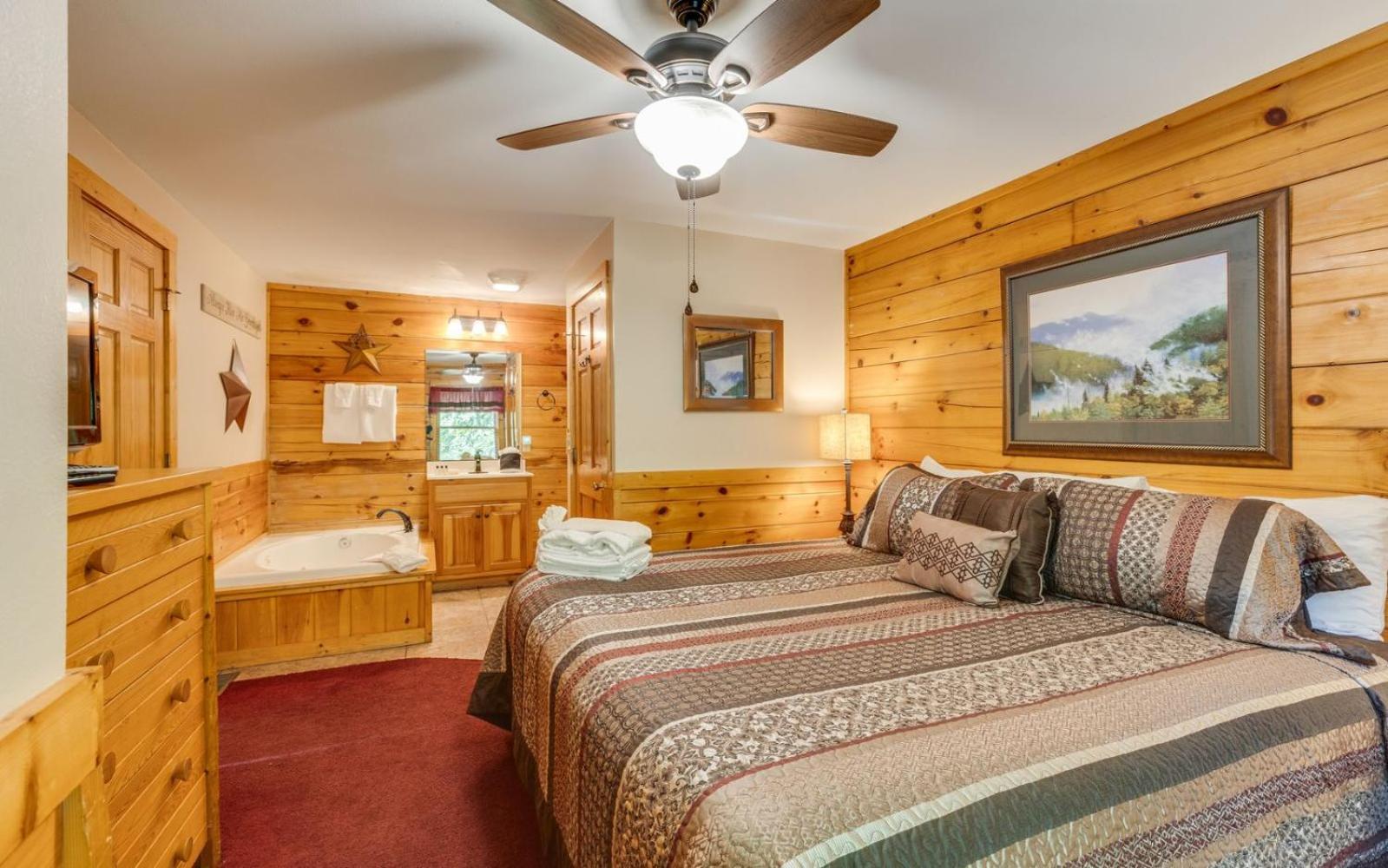 Hugs N Kisses Pool Table Hot Tub Pool Table Community Pool Close To Downtown * Gatlinburg