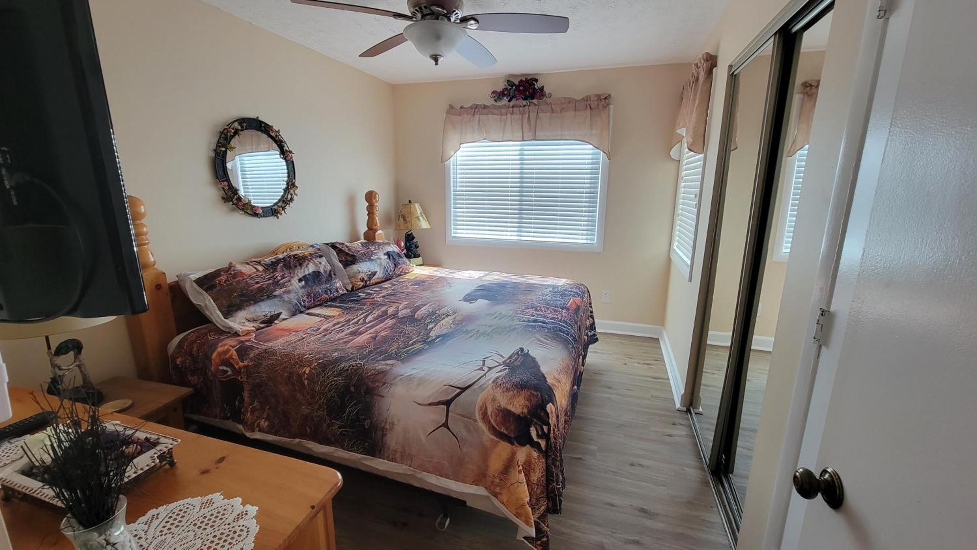 Bearly Wait Apartment