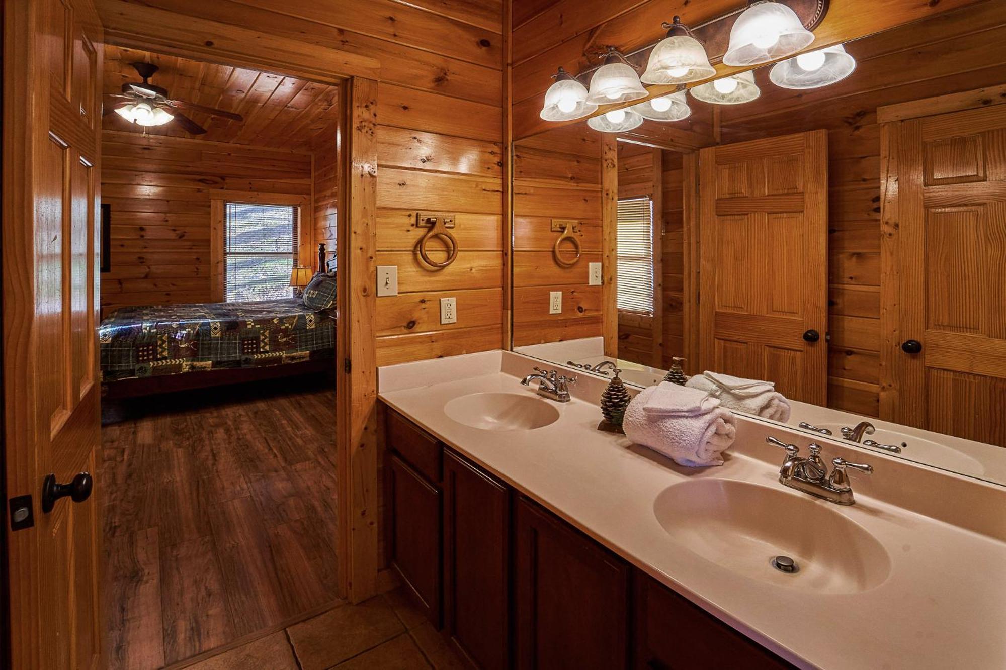 Diamond In The Rough Holiday home Gatlinburg