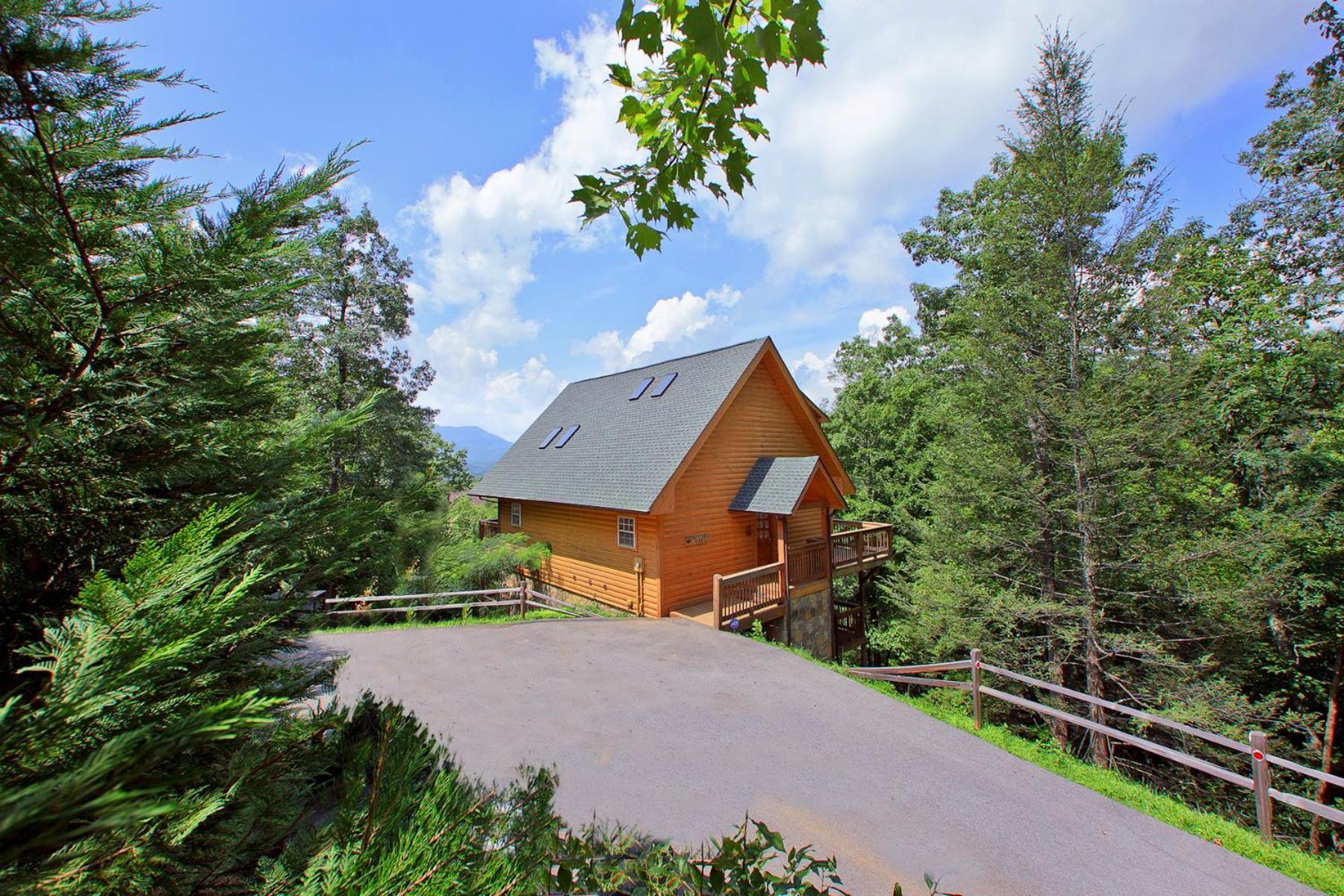 Knotty Pine Delight Gatlinburg
