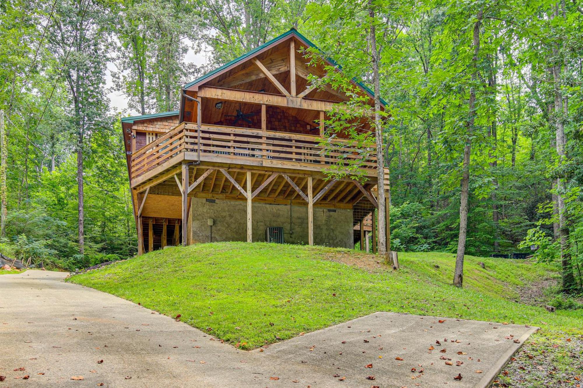 Pet-friendly About 2 Mi To Downtown! * Gatlinburg