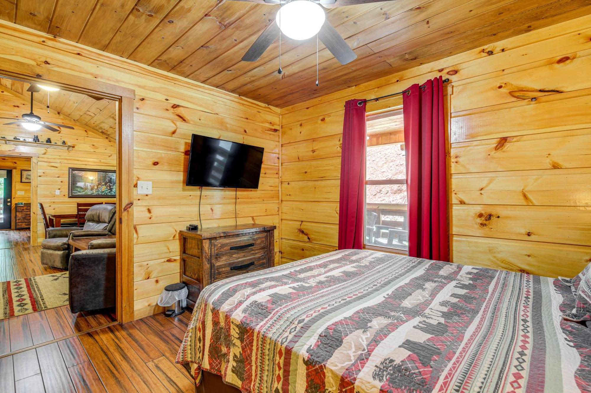 Holiday home Pet-friendly About 2 Mi To Downtown! Gatlinburg
