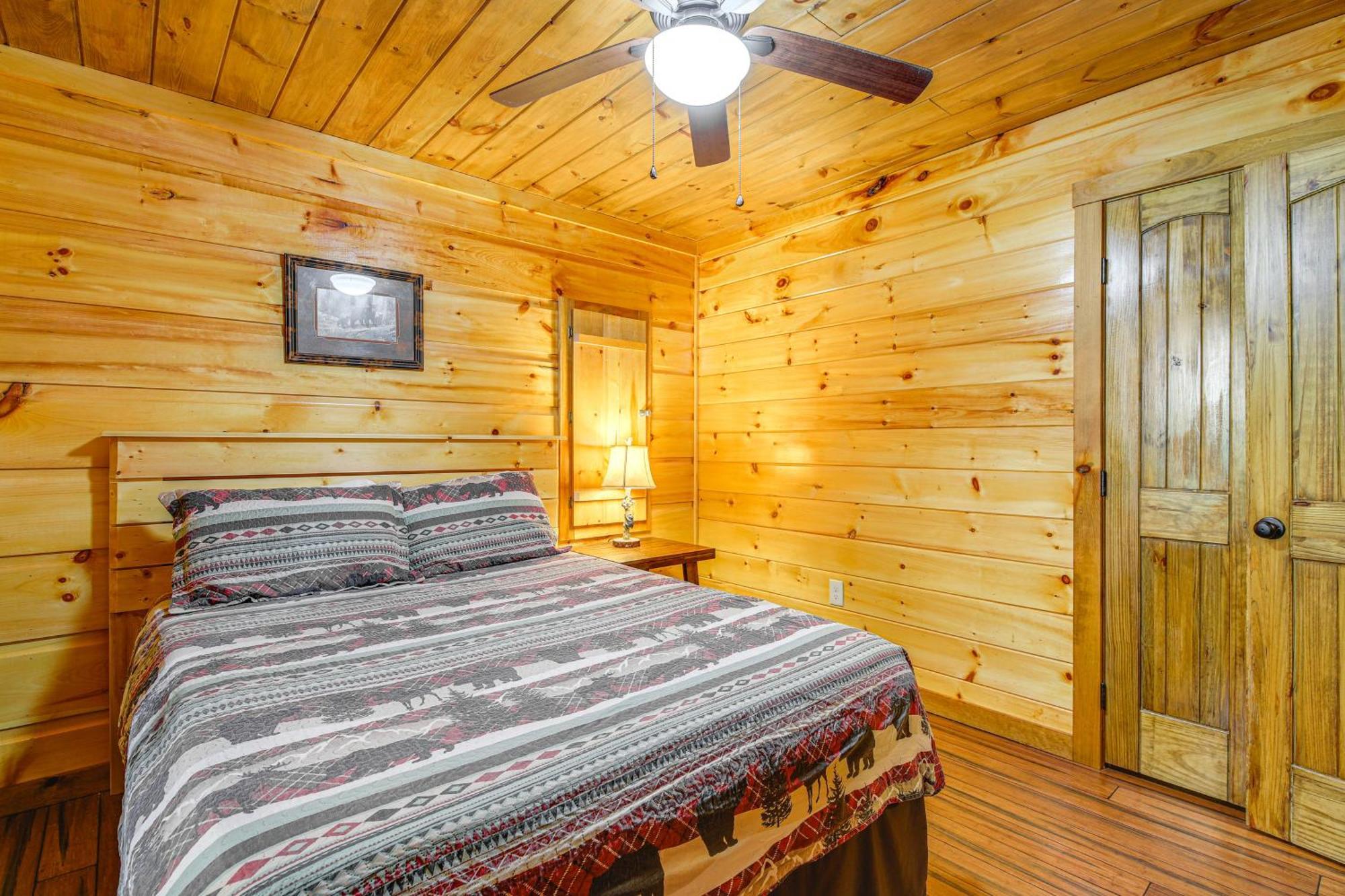 Holiday home Pet-friendly About 2 Mi To Downtown! Gatlinburg